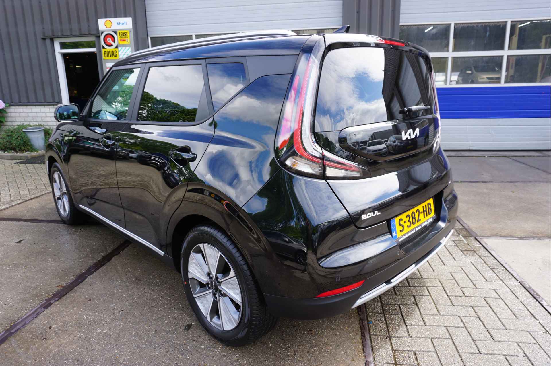 Kia e-Soul 64kWh 150kW Navigatie Clima DynamicPlusLine - 10/30