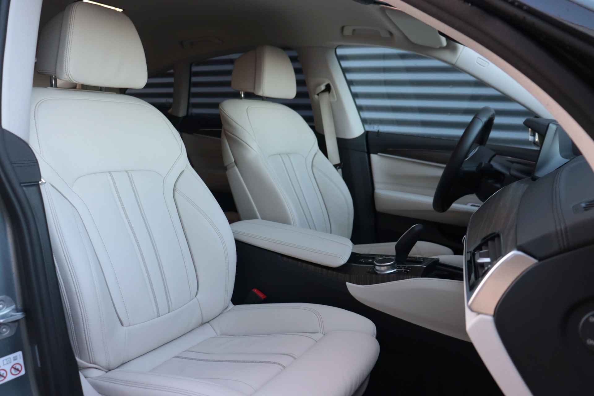 BMW 6 Serie Gran Turismo 630i | High Executive / Luxury Line / Head-Up / Harman Kardon / Soft Close / Comfort Acces / Active Steering - 7/43