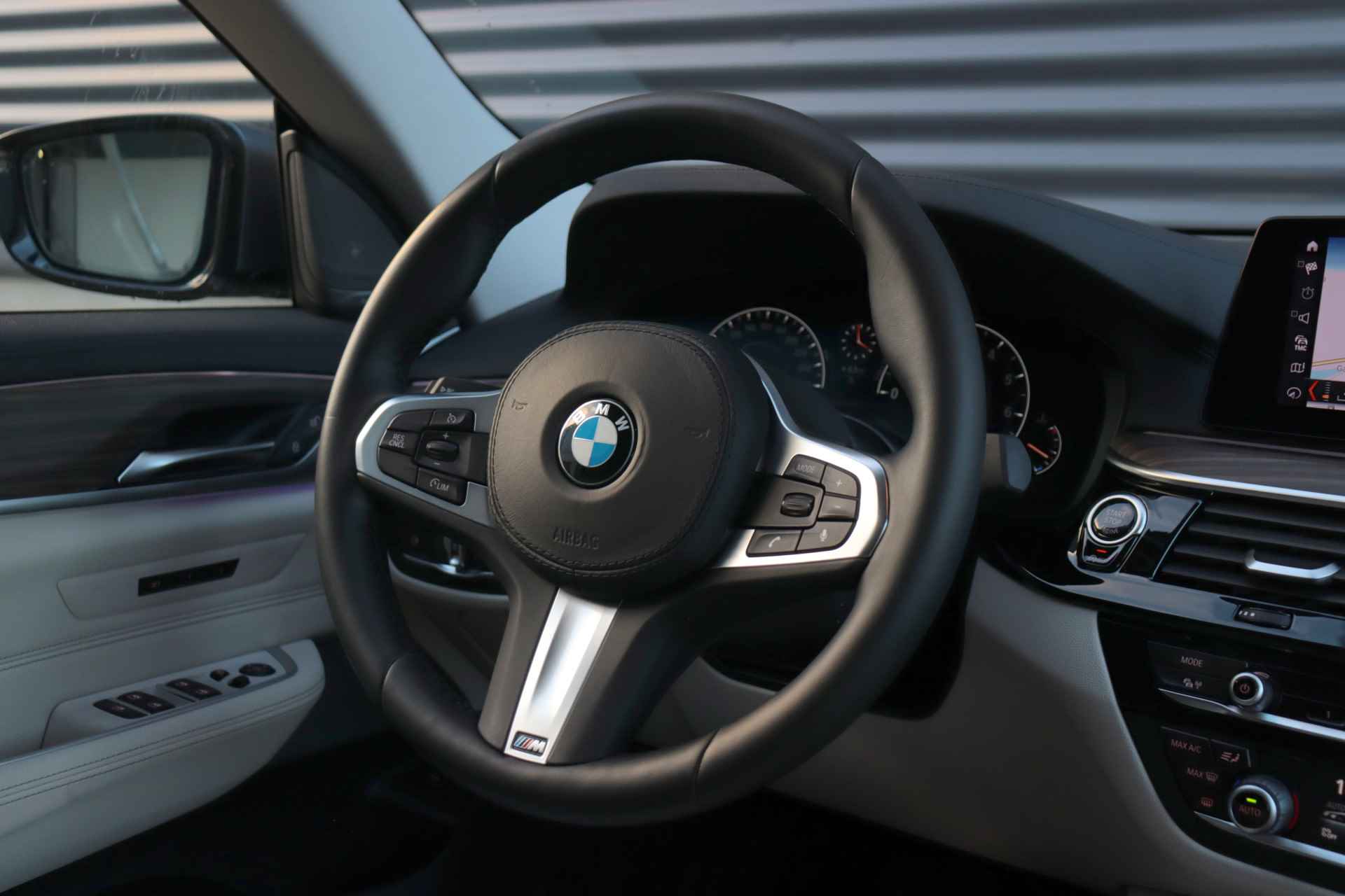 BMW 6 Serie Gran Turismo 630i | High Executive / Luxury Line / Head-Up / Harman Kardon / Soft Close / Comfort Acces / Active Steering - 39/43