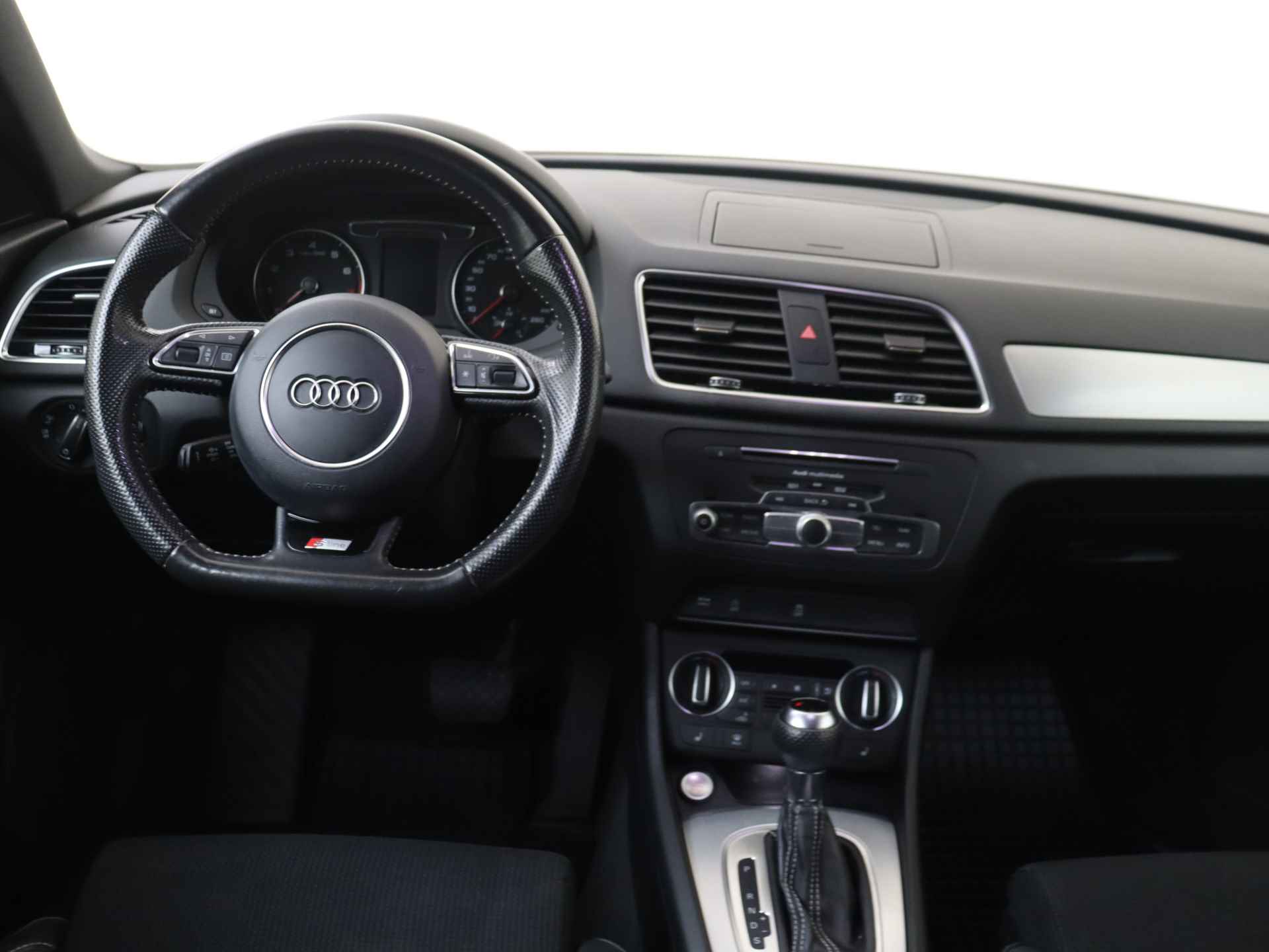 Audi Q3 1.4 TFSI CoD Sport S Line Edition \ Navigatie | Stoelverwarming | Parkeerhulp Achter - 6/32