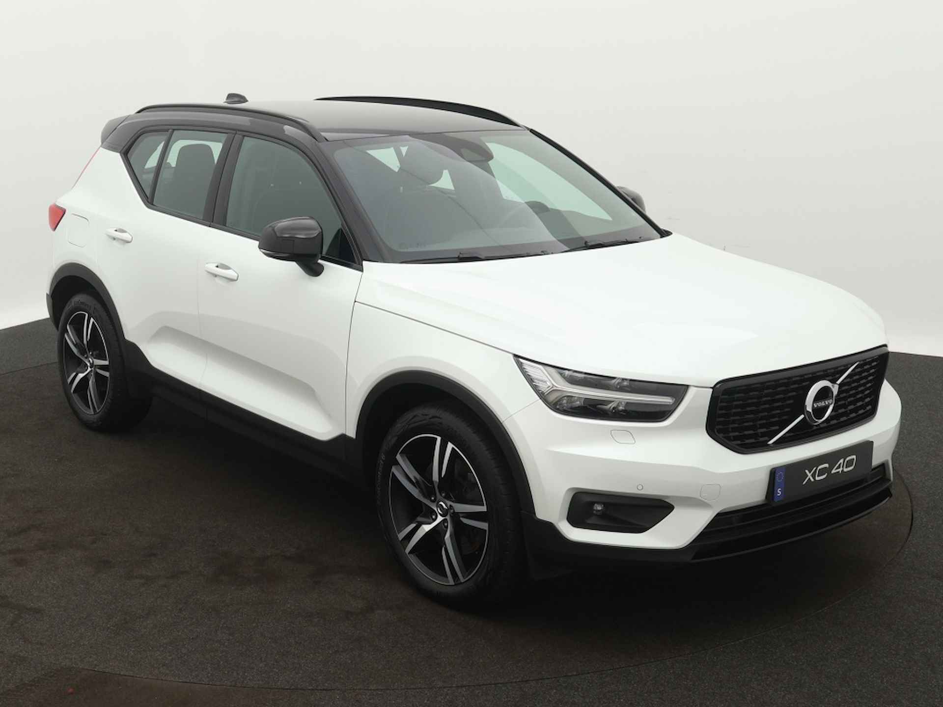 Volvo XC40 1.5 T5 R-Design | Memory Seats | Climate Pack | Camera | - 7/45