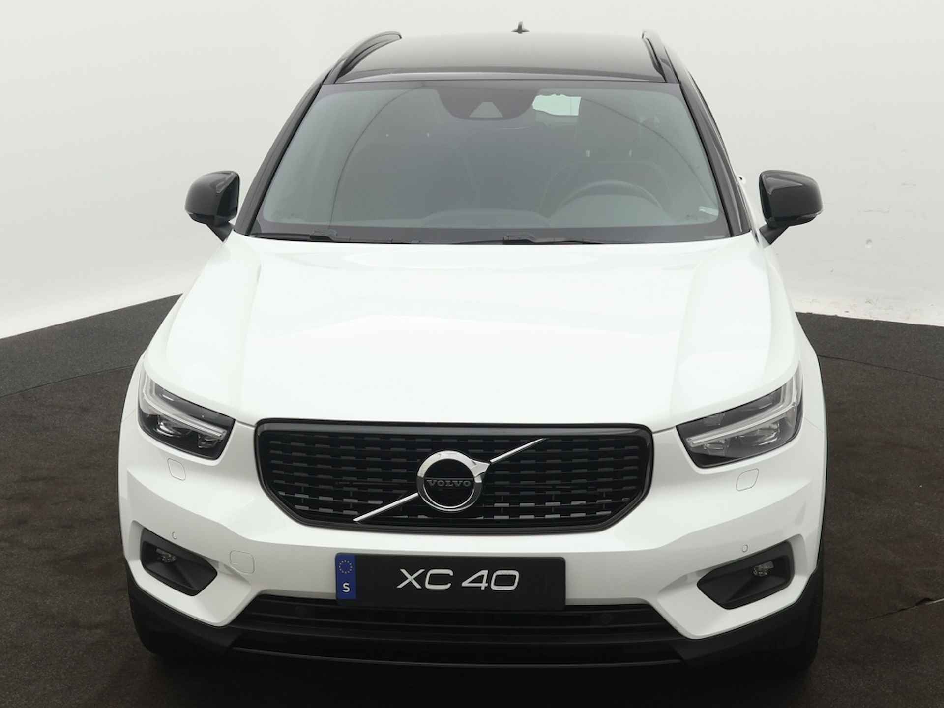 Volvo XC40 1.5 T5 R-Design | Memory Seats | Climate Pack | Camera | - 8/45