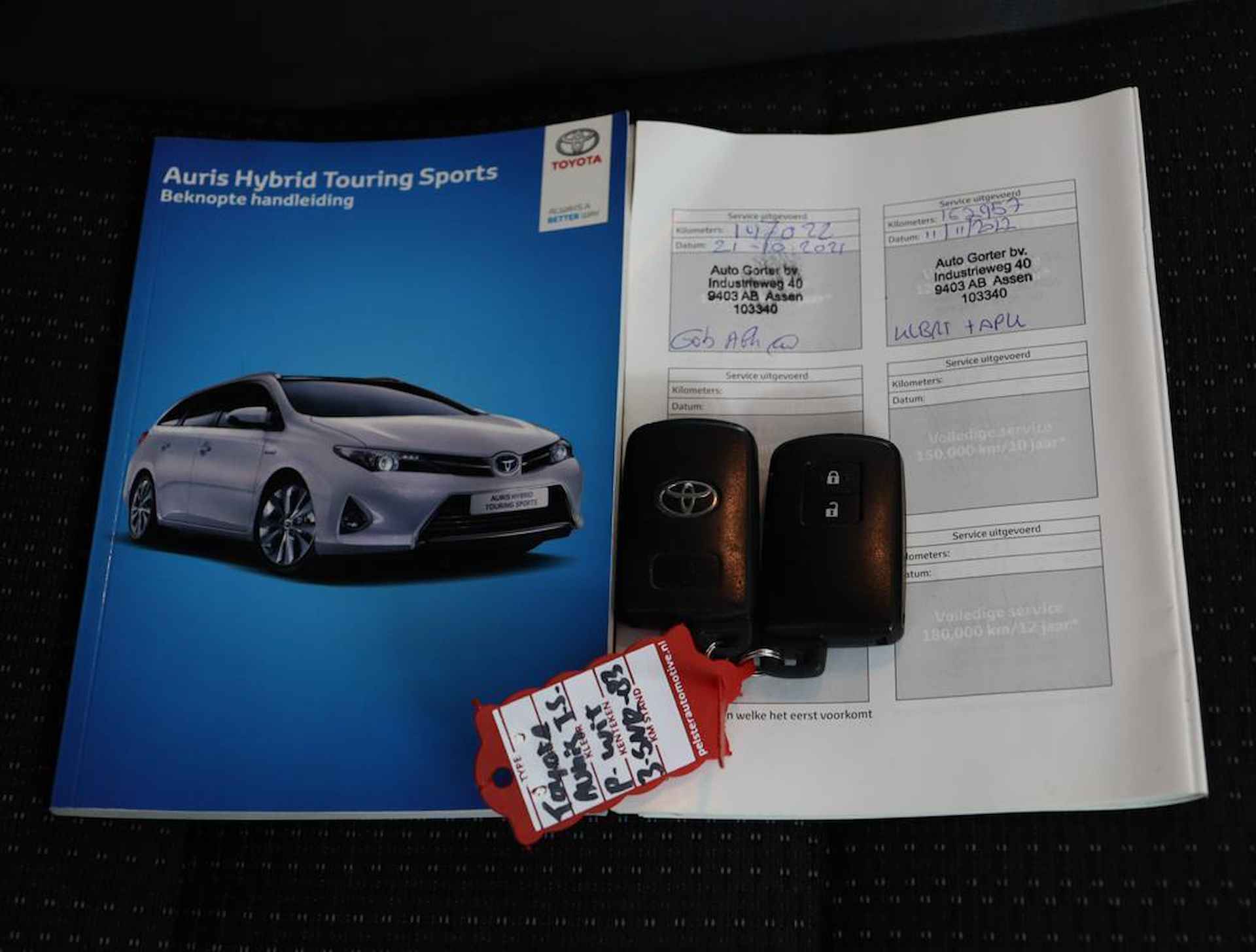 Toyota Auris Touring Sports 1.8 Hybrid Lease Pro | Navigatie | Stoelverwarming | Panoramadak  | Parkeer sensoren | - 11/57