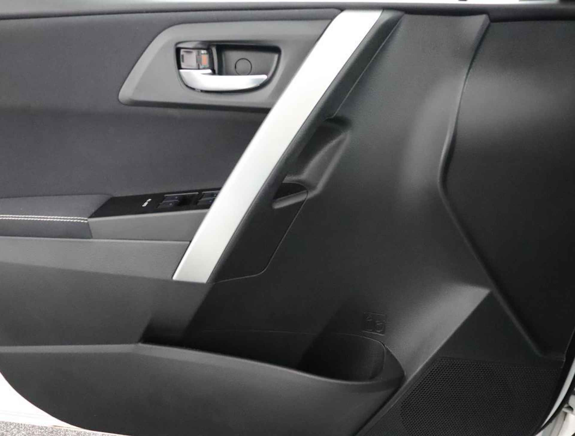 Toyota Auris Touring Sports 1.8 Hybrid Lease Pro | Navigatie | Stoelverwarming | Panoramadak  | Parkeer sensoren | - 49/57