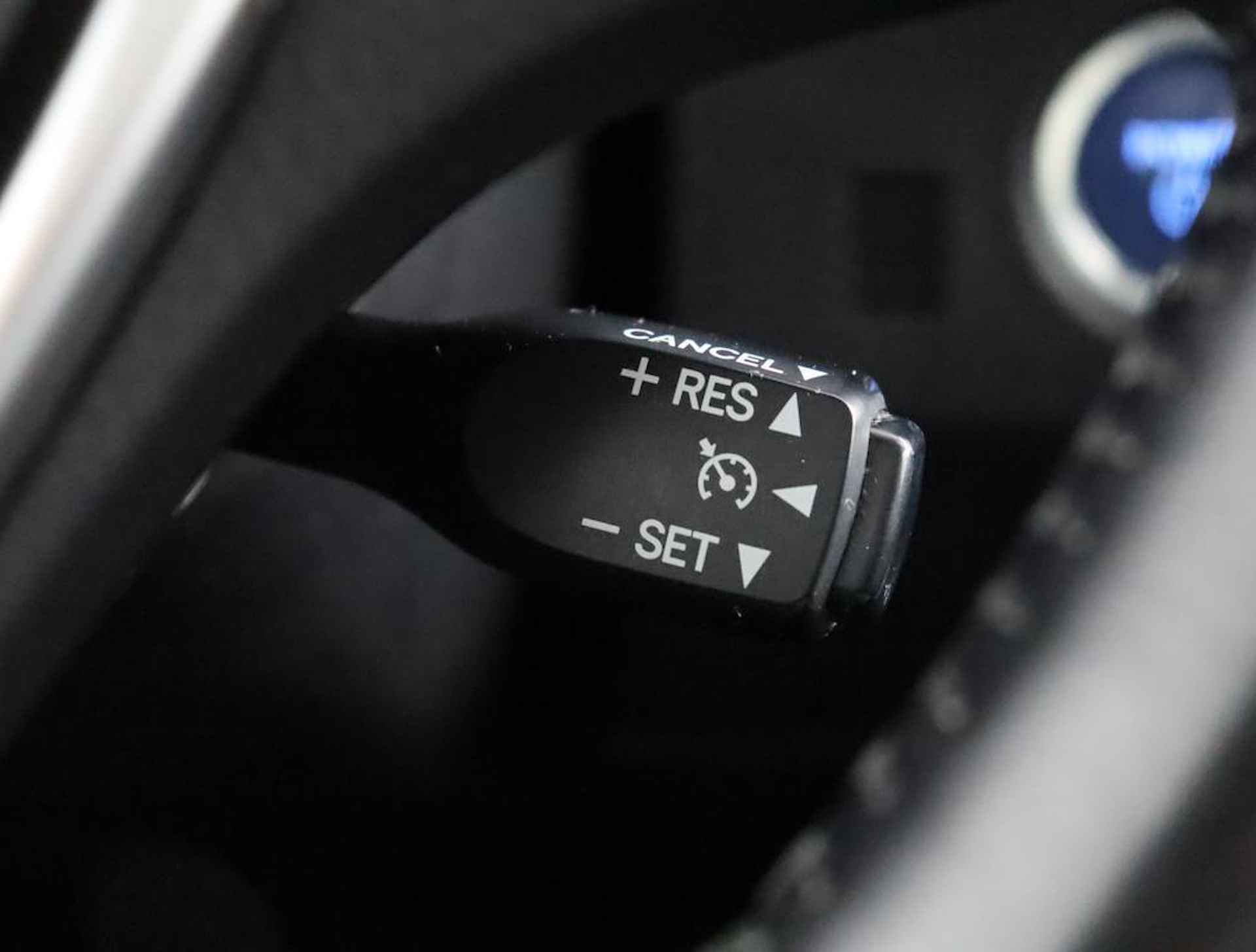 Toyota Auris Touring Sports 1.8 Hybrid Lease Pro | Navigatie | Stoelverwarming | Panoramadak  | Parkeer sensoren | - 51/57