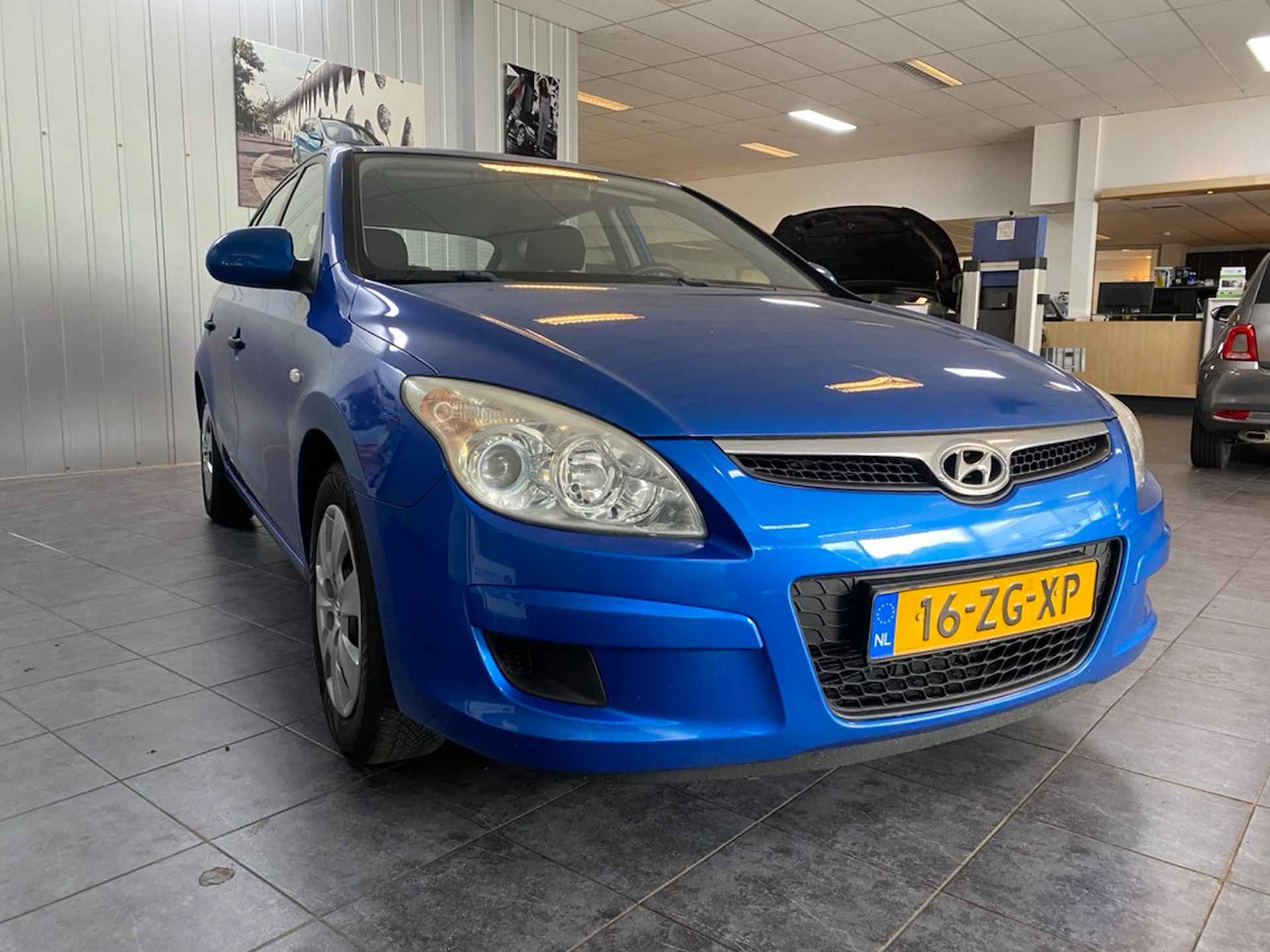 Hyundai i30 1.4i Active Cool Goed onderhouden, Trekhaak, Airco. - 4/15