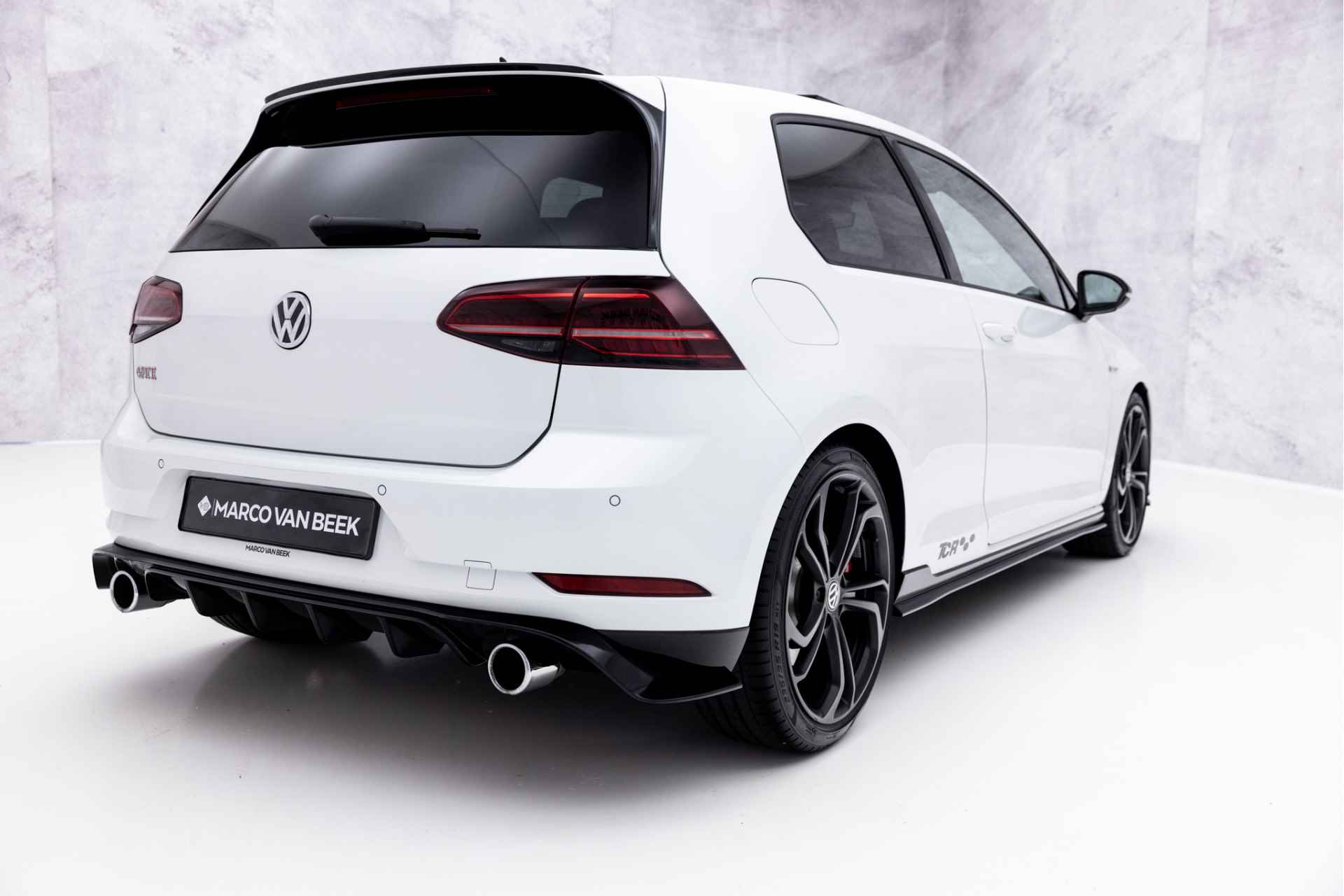 Volkswagen Golf GTI TCR 7.5 | Pano | Leder | Dynaudio | ACC | 19" - 3/54