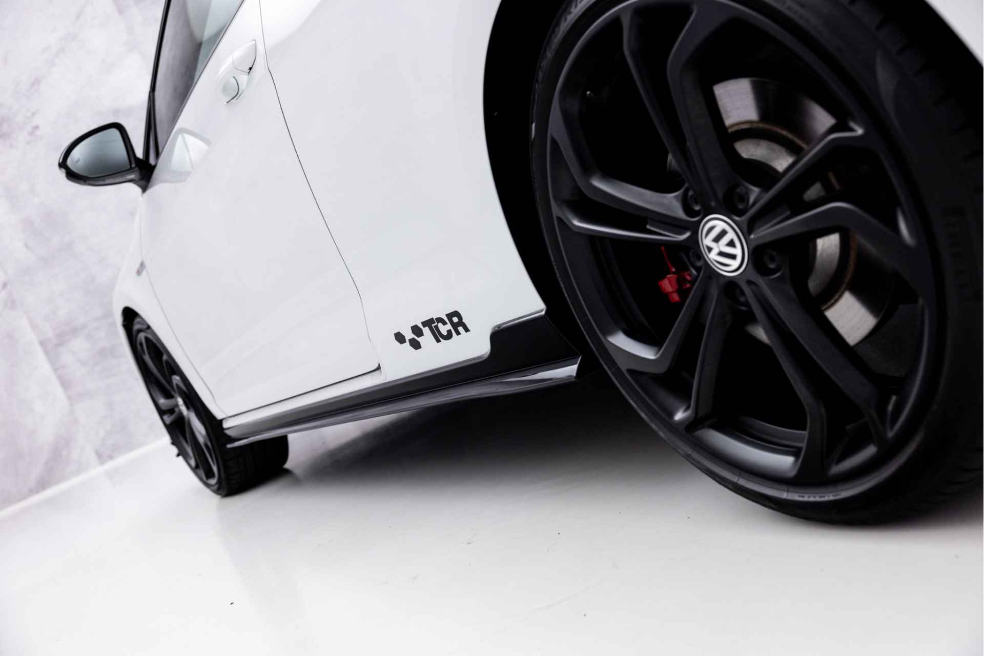 Volkswagen Golf GTI TCR 7.5 | Pano | Leder | Dynaudio | ACC | 19" - 10/54