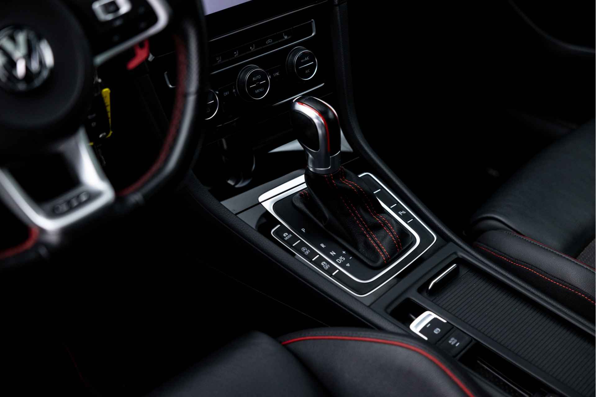 Volkswagen Golf GTI TCR 7.5 | Pano | Leder | Dynaudio | ACC | 19" - 17/54