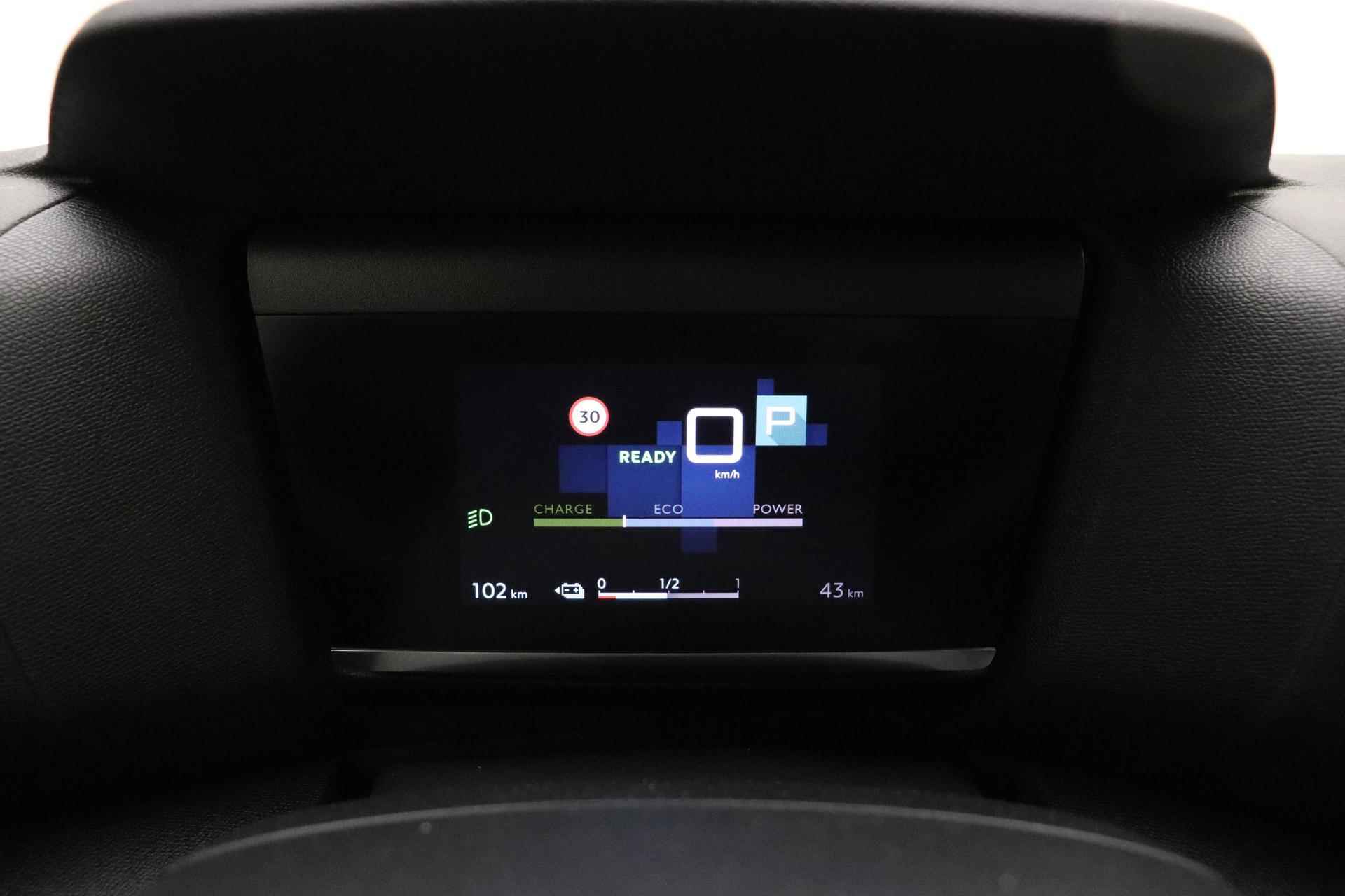 Citroen Ë-C4 X You 50 kWh | Climate control | Apple Carplay/Android Auto | Camera | DAB+ - 30/35