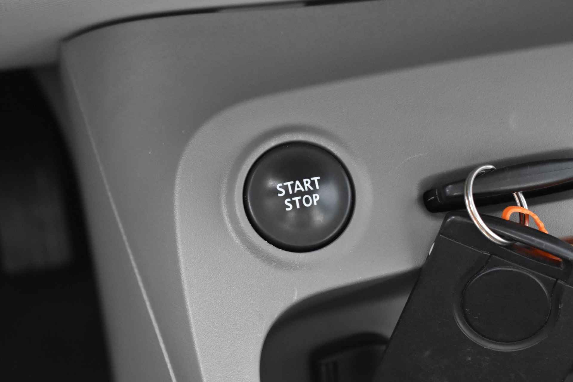 Renault Captur 0.9 TCe Expression 90pk | Parkeersensoren achter | Airco | Cruise Control | Keyless Entry | LMV 16'' - 25/35