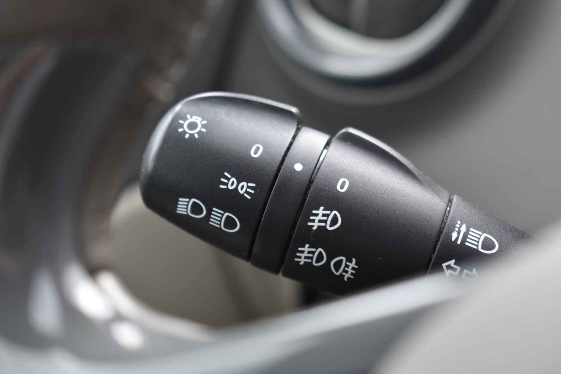 Renault Captur 0.9 TCe Expression 90pk | Parkeersensoren achter | Airco | Cruise Control | Keyless Entry | LMV 16'' - 31/35