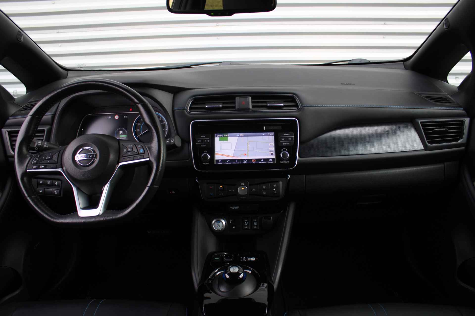 Nissan Leaf Tekna 40 kWh | Airco | Cruise | Camera | Navi | Trekhaak | PDC | - 9/36