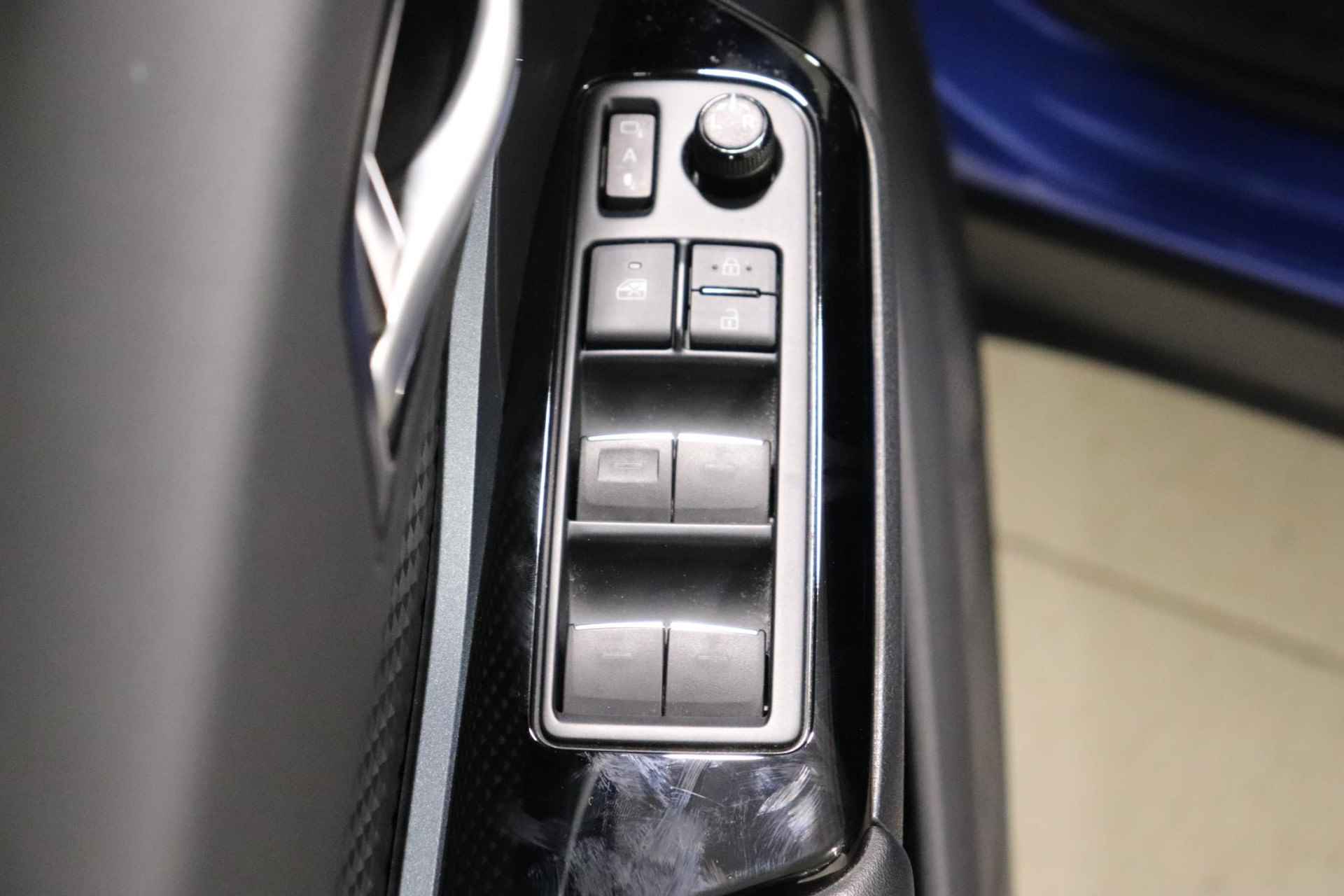 Toyota C-HR 1.8 Hybrid First Edition, JBL, Stoelverwarming, Apple Carplay/Android Auto, BSM, Parkeersensoren voor en achter, Climate & Cruise control! - 15/47