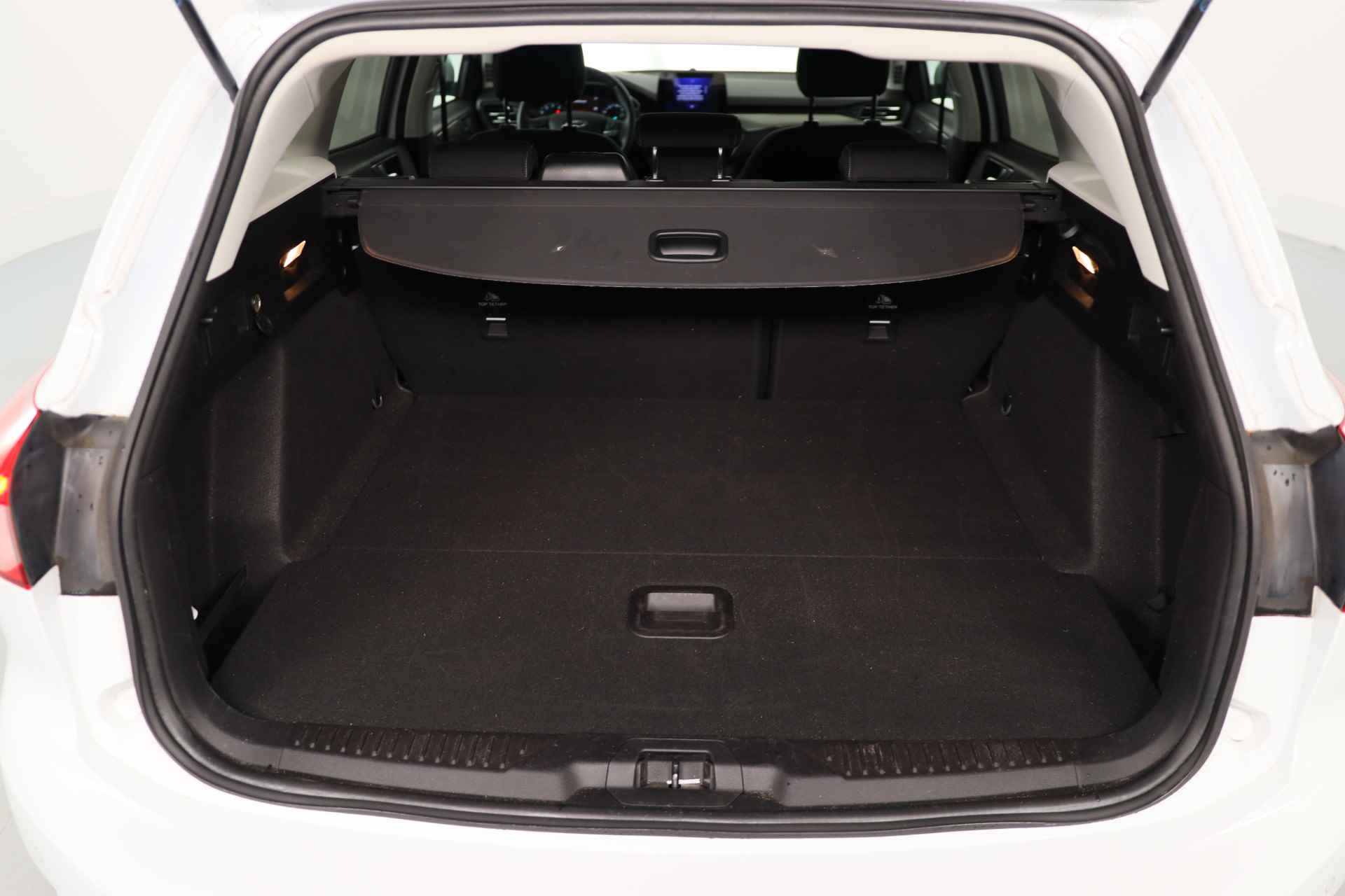 Ford FOCUS Wagon 1.0 EcoBoost Titanium Business | 1e Eigenaar! | LED | Winterpack | AGR | Trekhaak | Navi | Clima | Parkeersensoren | keyless | C - 25/42