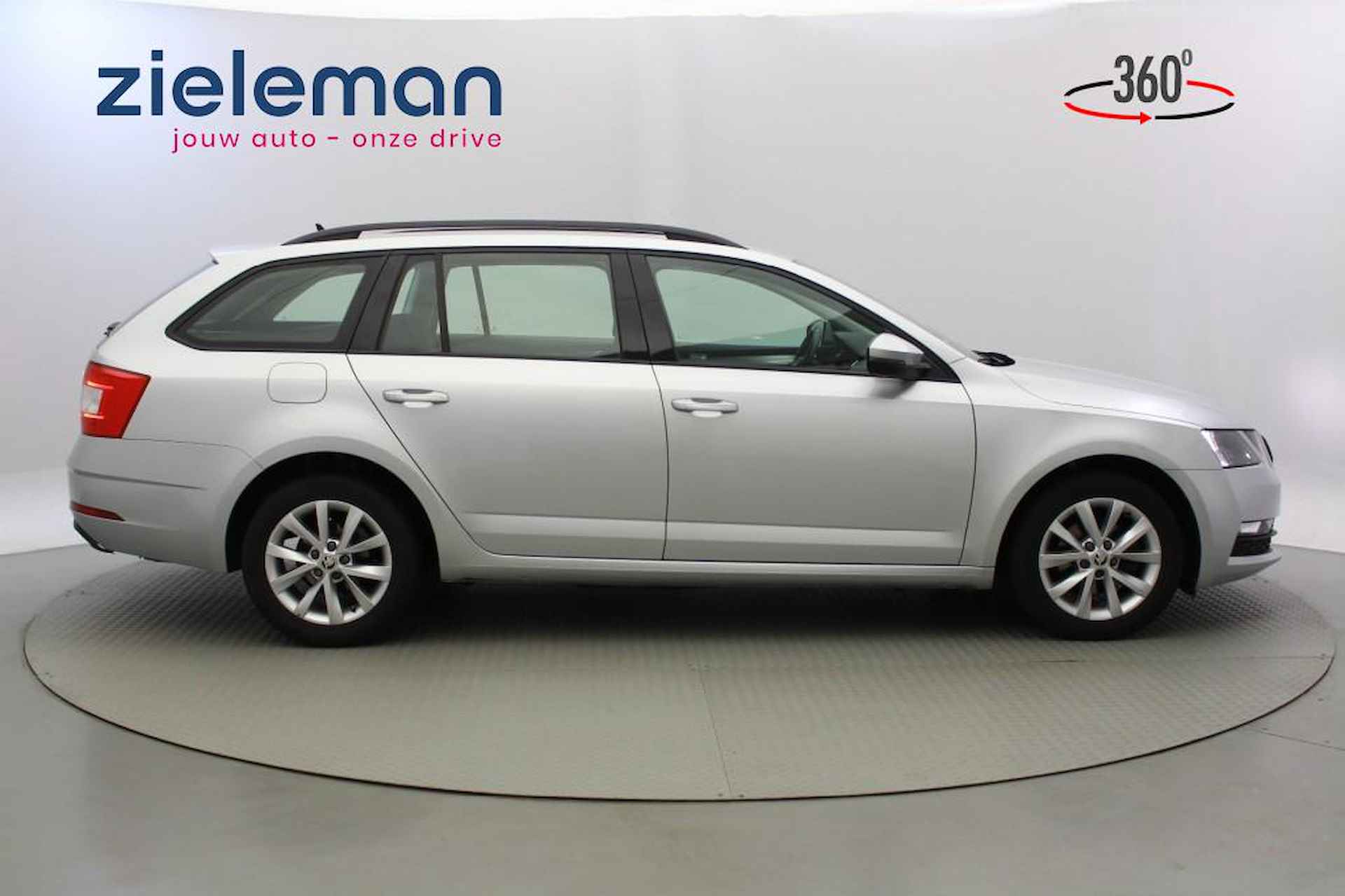 SKODA Octavia 1.6 TDI Combi Ambition Business Automaat - Carplay, Navi - 13/32