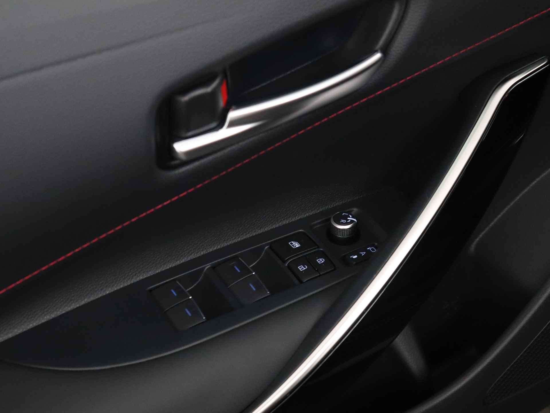 Toyota Corolla Touring Sports 2.0 Hybrid Executive | Navigatie | Apple Carplay/Android Auto | Orgineel NL Auto - 27/41