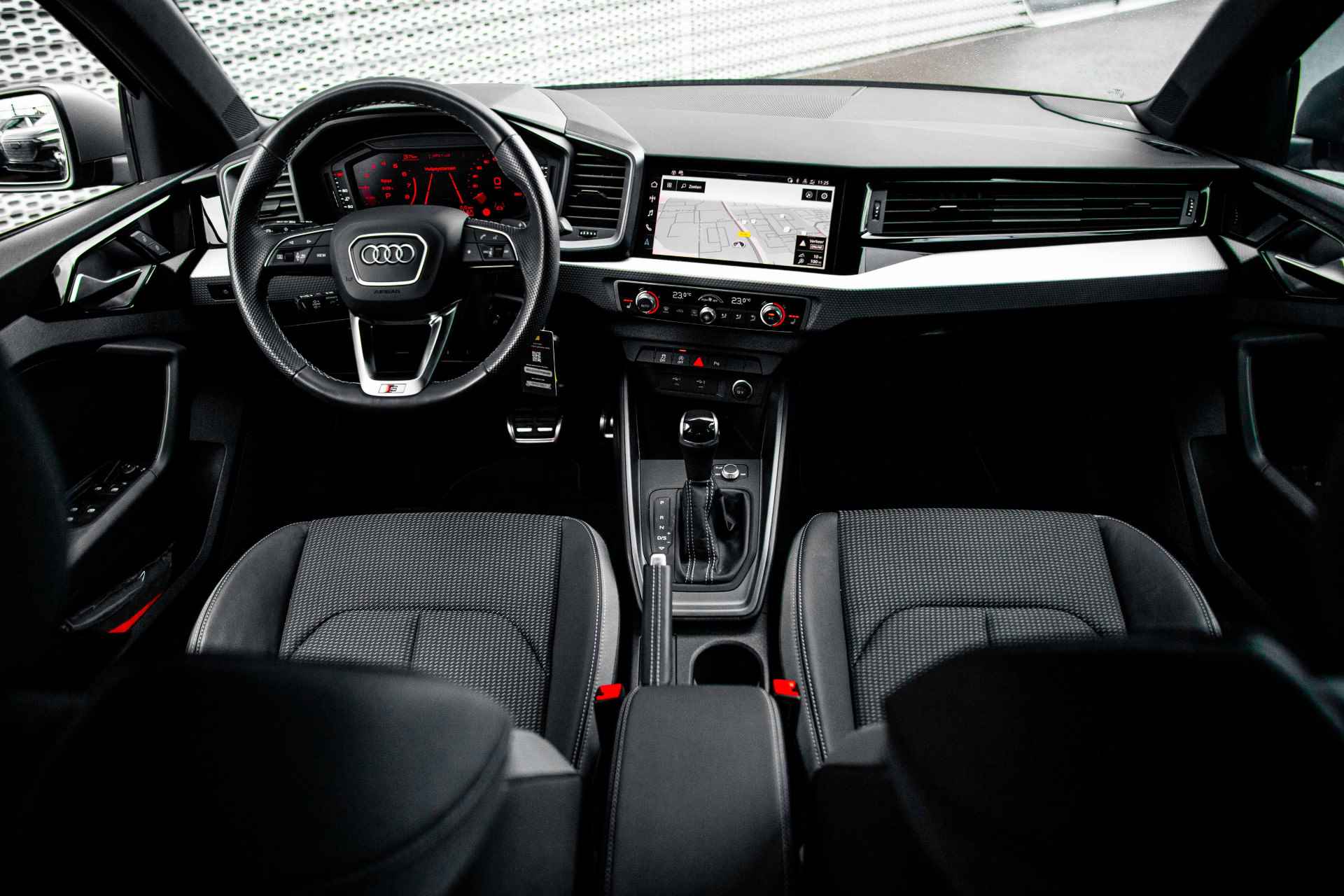 Audi A1 Sportback 30 TFSI 110PK S edition | Achteruitrijcamera | SONOS | 18" | Navigatie | Adaptive Cruise | Stoelverwarming | - 9/57