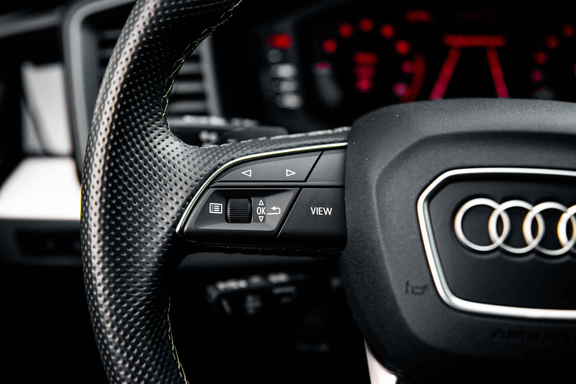 Audi A1 Sportback 30 TFSI 110PK S edition | Achteruitrijcamera | SONOS | 18" | Navigatie | Adaptive Cruise | Stoelverwarming | - 11/57