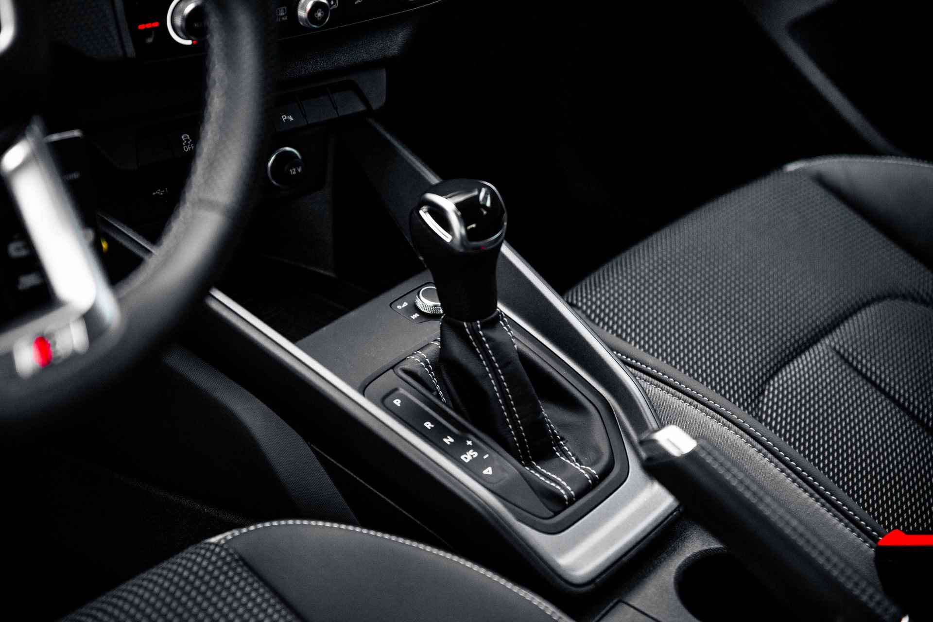 Audi A1 Sportback 30 TFSI 110PK S edition | Achteruitrijcamera | SONOS | 18" | Navigatie | Adaptive Cruise | Stoelverwarming | - 14/57
