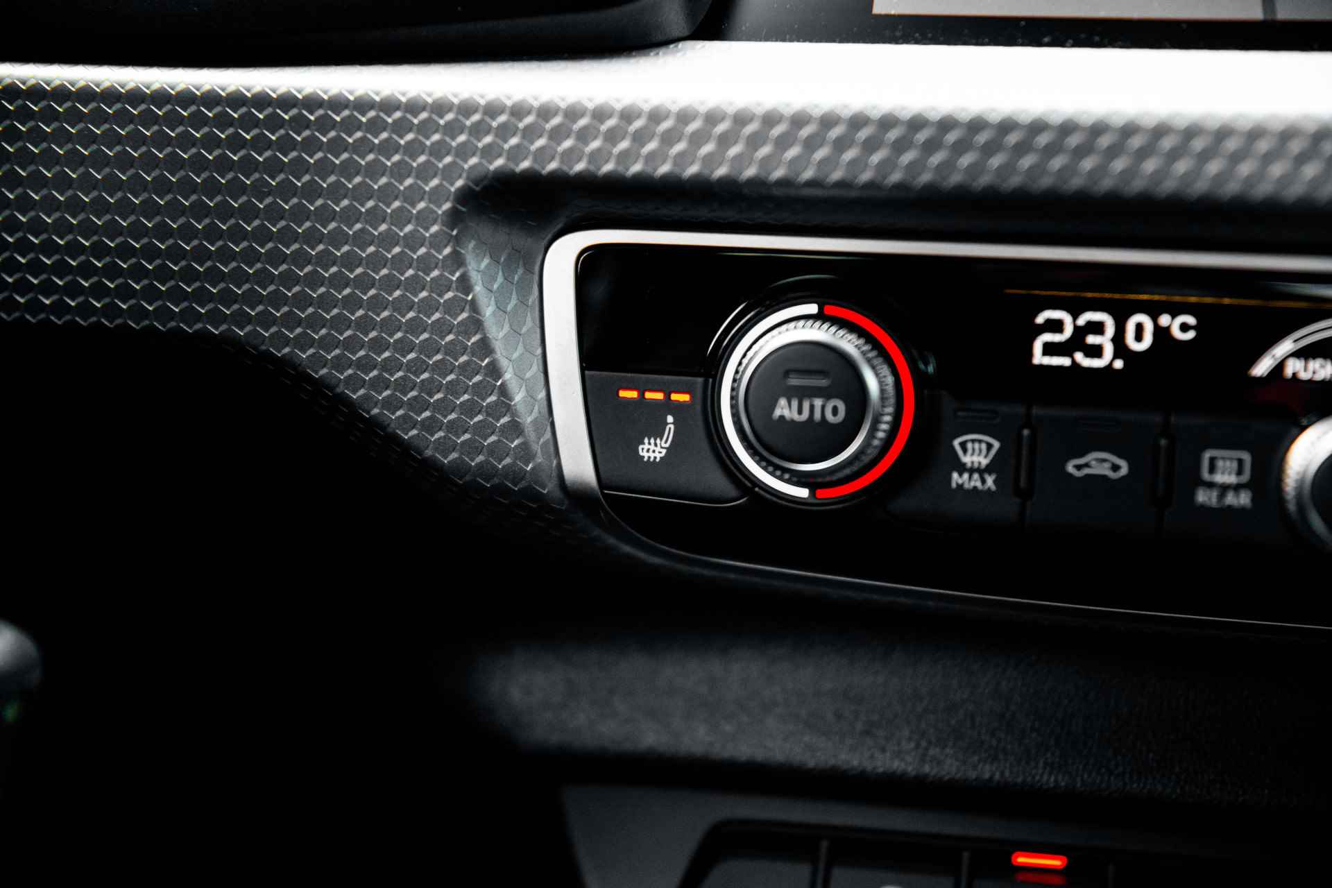 Audi A1 Sportback 30 TFSI 110PK S edition | Achteruitrijcamera | SONOS | 18" | Navigatie | Adaptive Cruise | Stoelverwarming | - 37/57