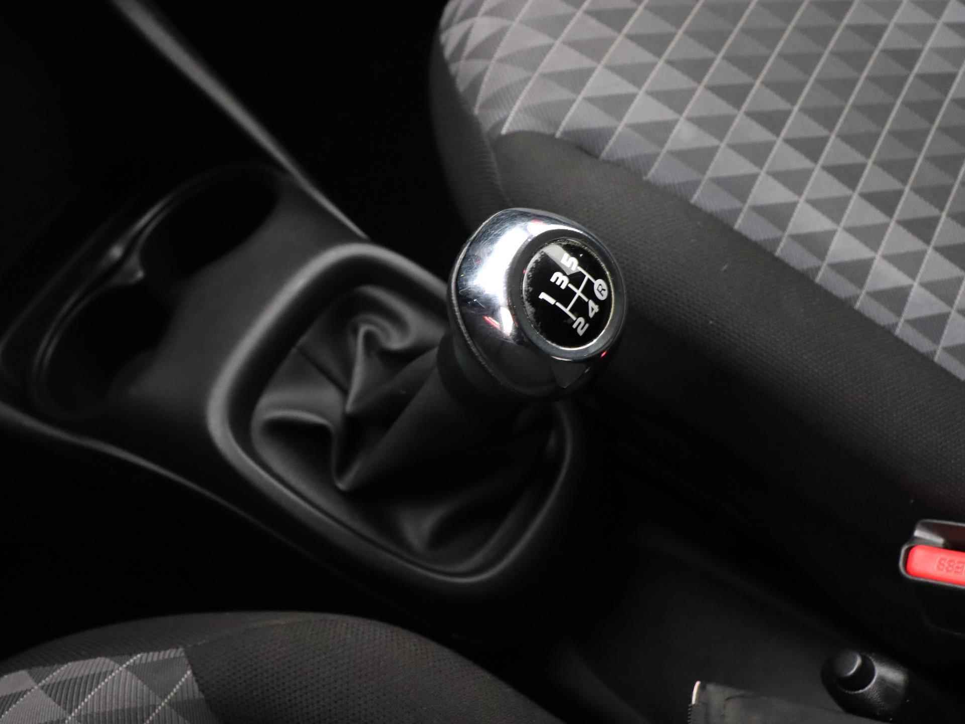 Peugeot 108 Active 72pk | Airco | Bluetooth | Lederen Stuur | Extra Getint Glas | Achterbank In Delen Neerklapbaar - 27/32