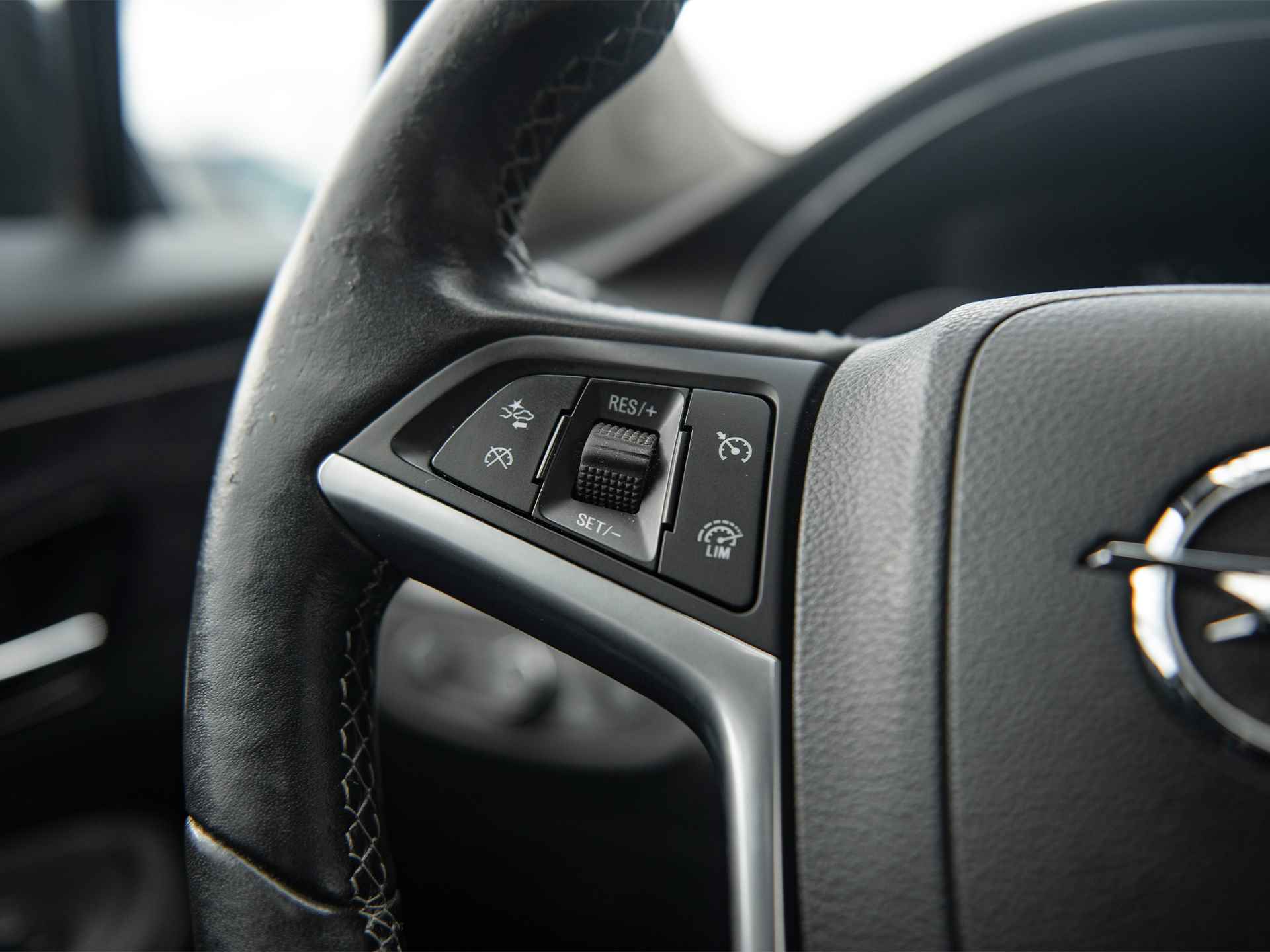 Opel Mokka X 1.4 Turbo Innovation | Leder | Schuifdak | LED koplampen | AFL | Apple Carplay | Fabrieksnavi | Stoel-/stuurverwarming | Trekhaak | 19" Lichtmetaal - 10/53