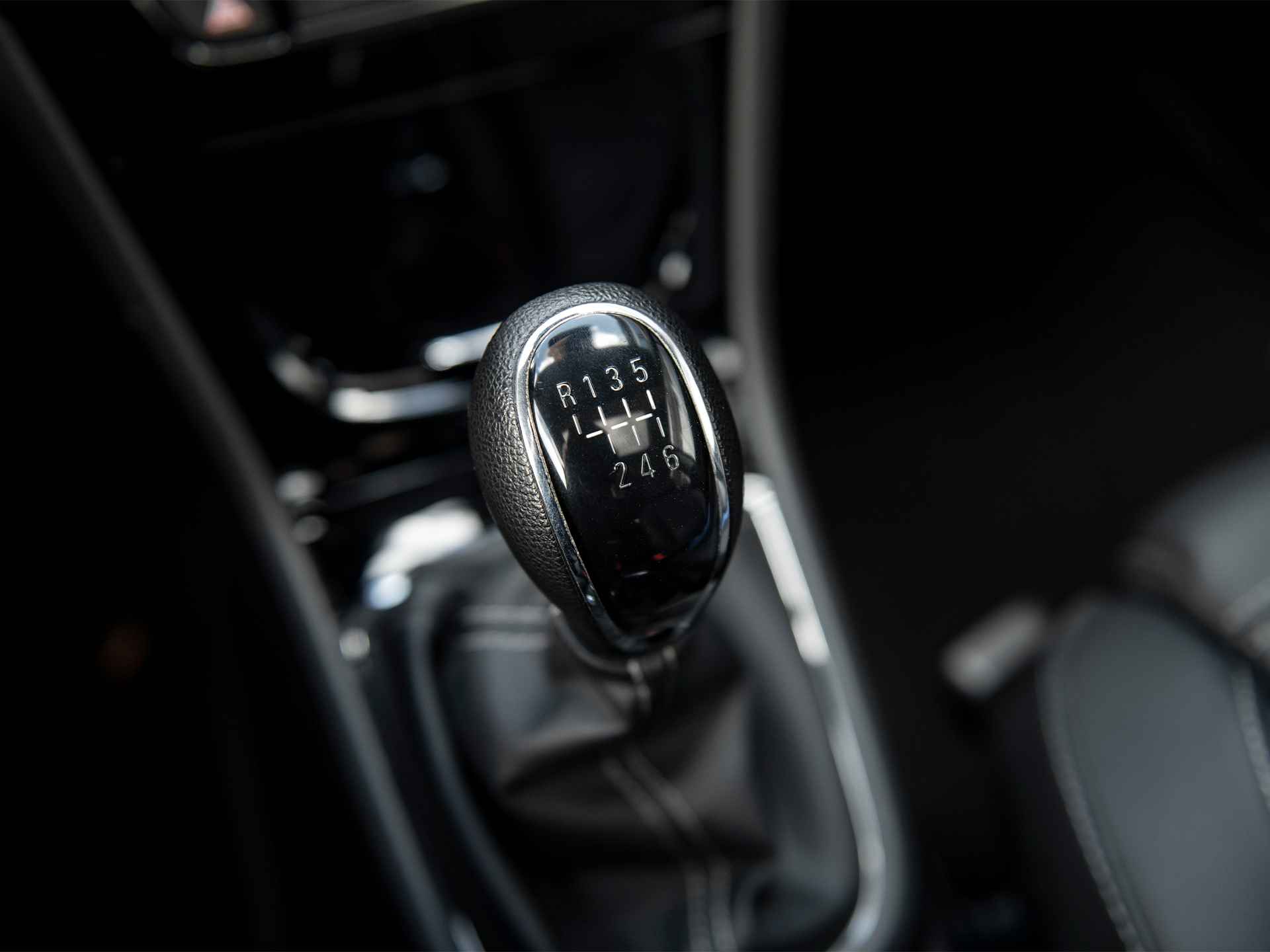 Opel Mokka X 1.4 Turbo Innovation | Leder | Schuifdak | LED koplampen | AFL | Apple Carplay | Fabrieksnavi | Stoel-/stuurverwarming | Trekhaak | 19" Lichtmetaal - 49/53