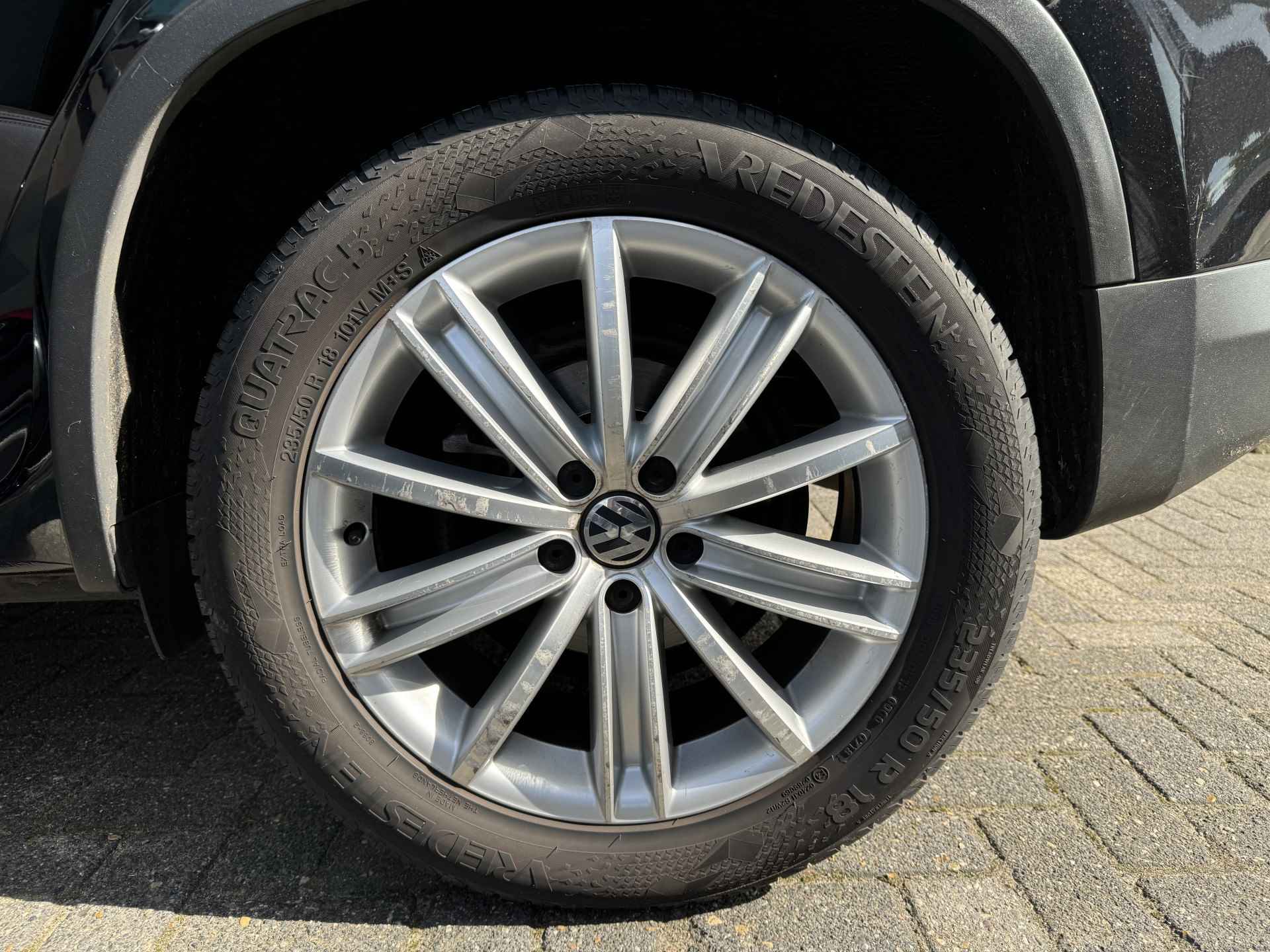 Volkswagen Tiguan 1.4 TSI Sport&Style Alu wielen/Airco/Navigatie - 46/46