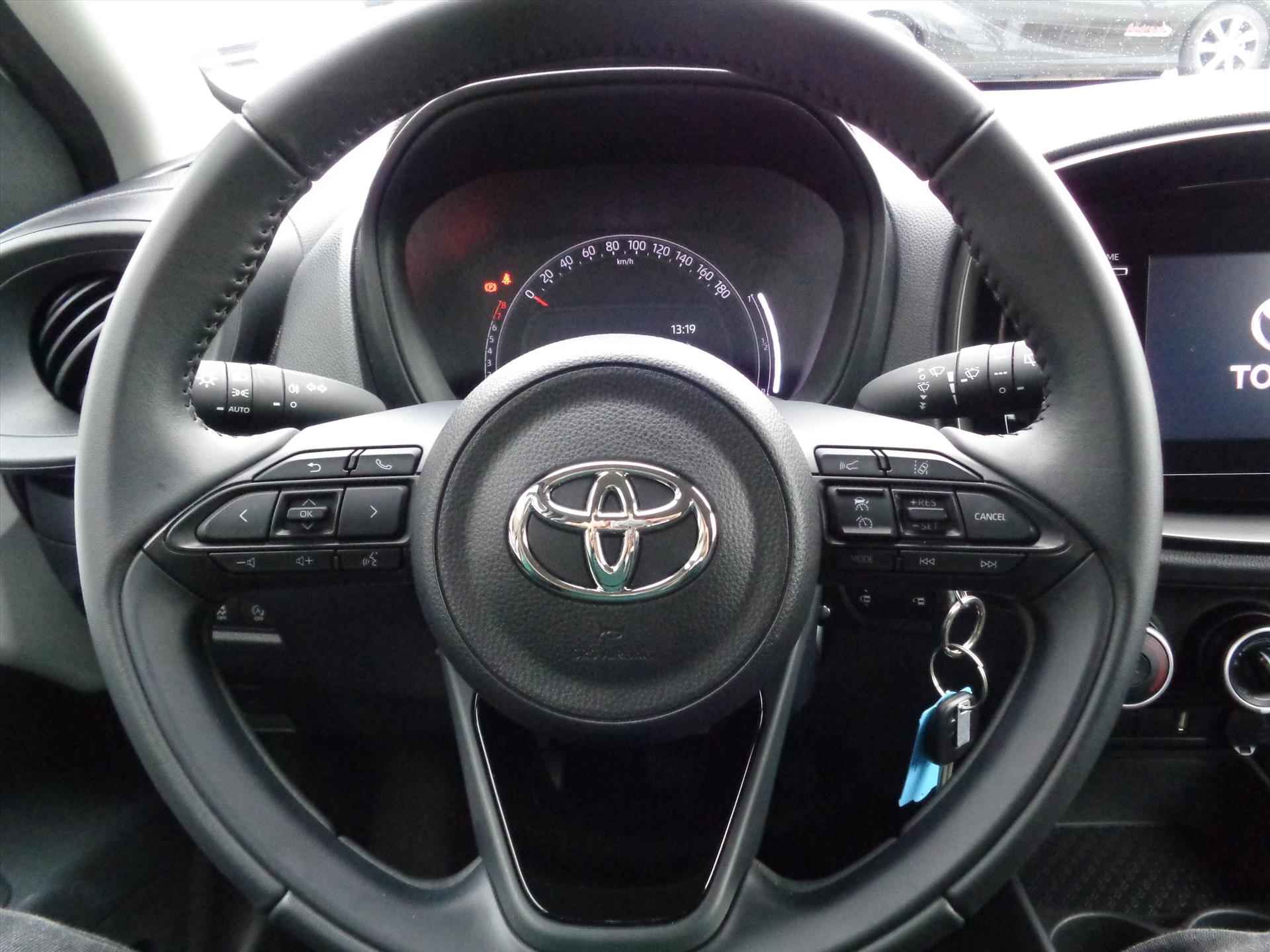 TOYOTA Aygo X 1.0 VVT-i MT Play | APPLE CARPLAY | ANDROID AUTO | ADAPTIVE CRUISE CONTROLE - 13/24