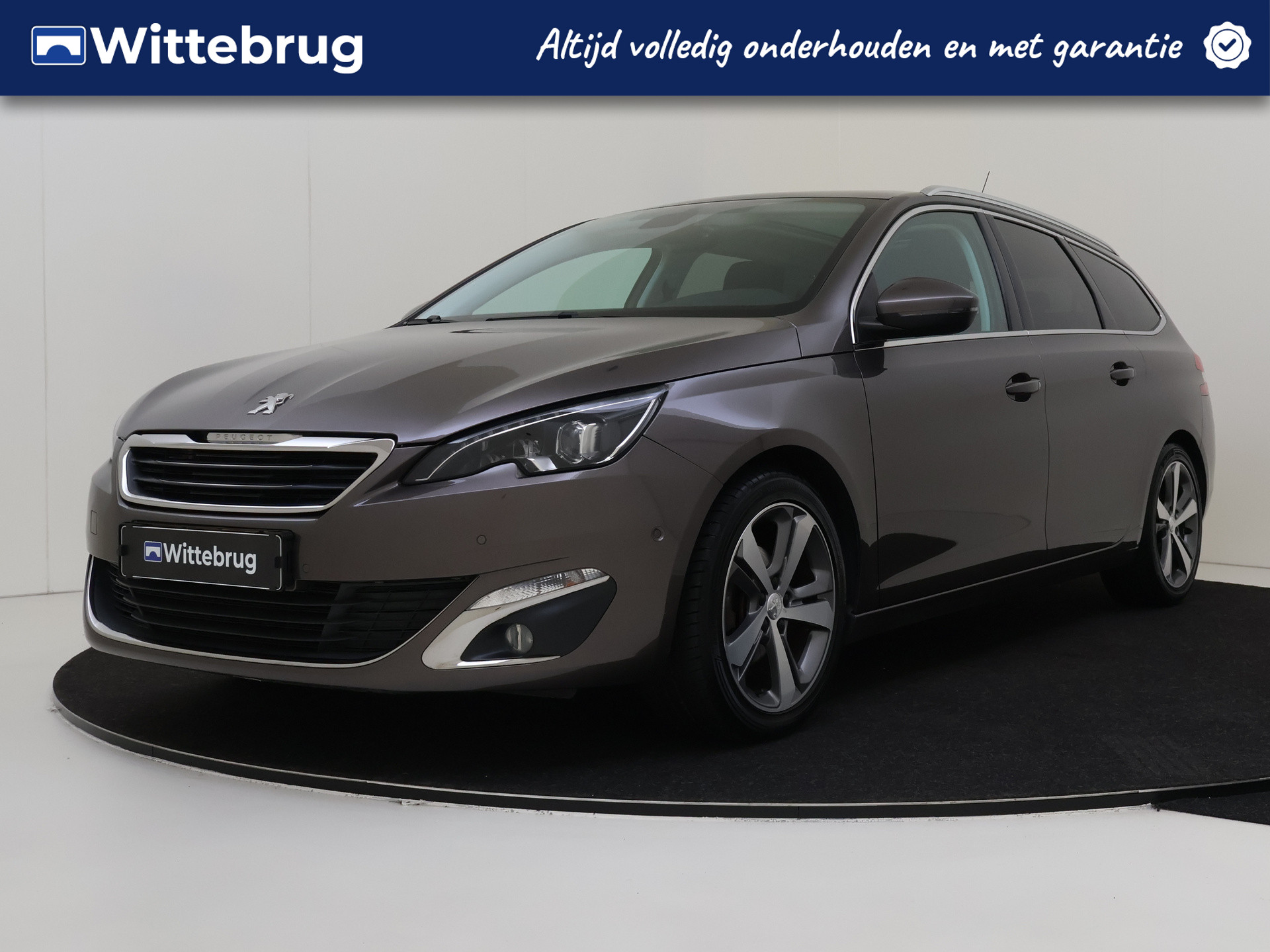 Peugeot 308 SW 1.2 e-THP Première | Trekhaak | Panoramadak | Parkeercamera