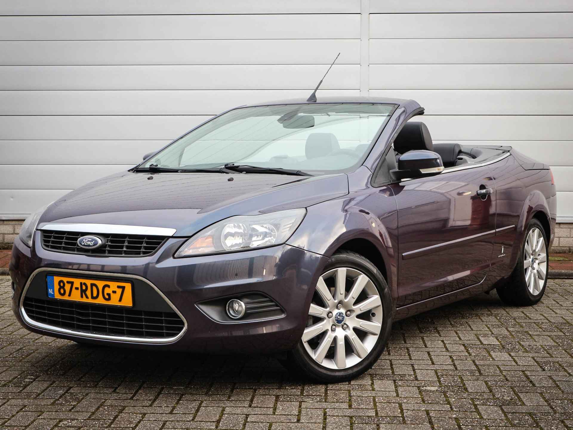 Ford FOCUS Coupe-cabriolet 1.6 Titanium | Clima | Cruise | Navi | Leer | Pdc | Lichtmetaal | - 10/48