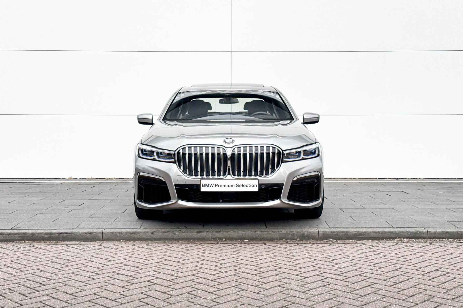 BMW 7 Serie 745e High Executive | M Sport | Glazen Panoramadak | Stoelventilatie | Harman Kardon | - 4/27