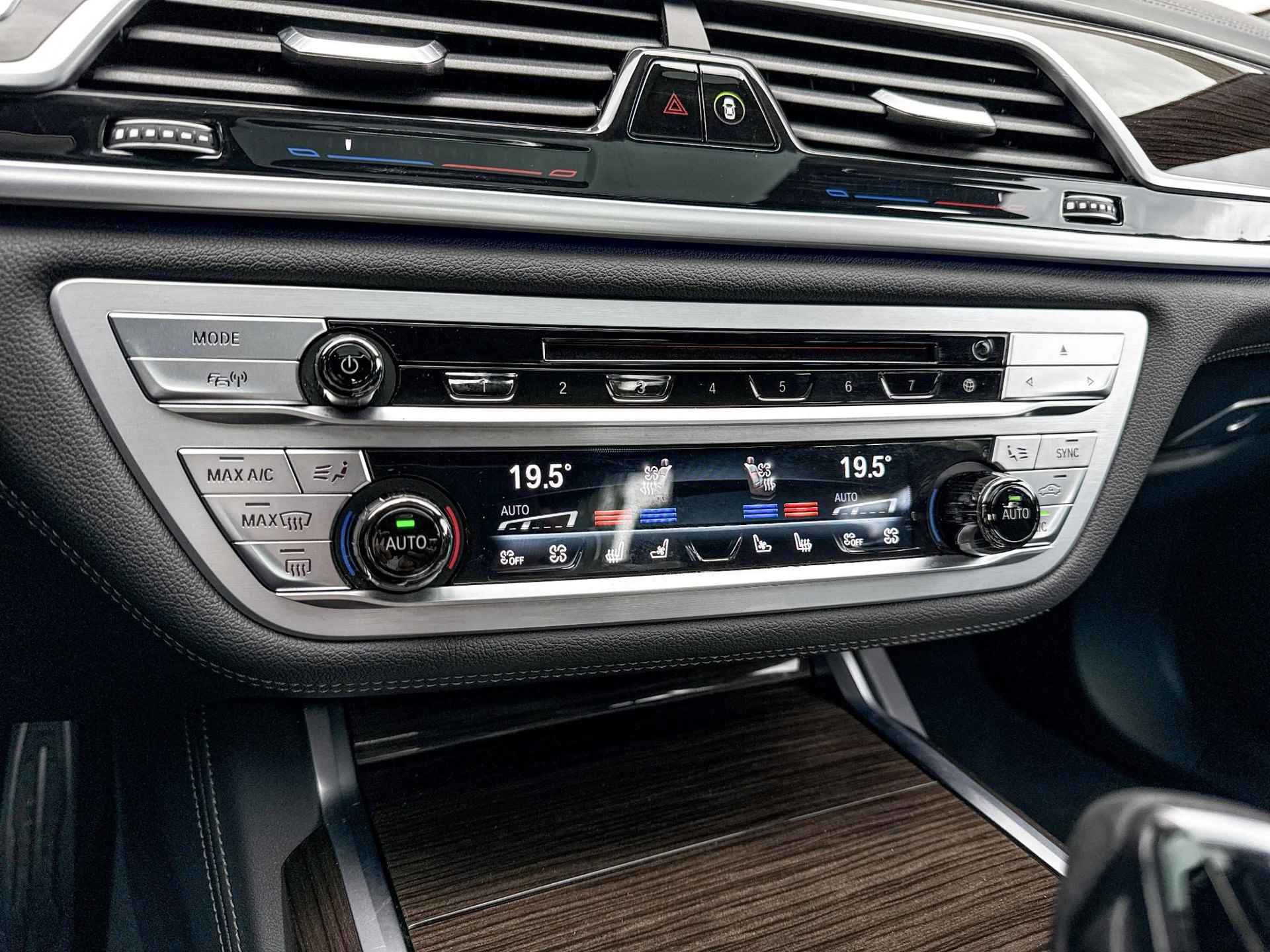 BMW 7 Serie 745e High Executive | M Sport | Glazen Panoramadak | Stoelventilatie | Harman Kardon | - 16/27