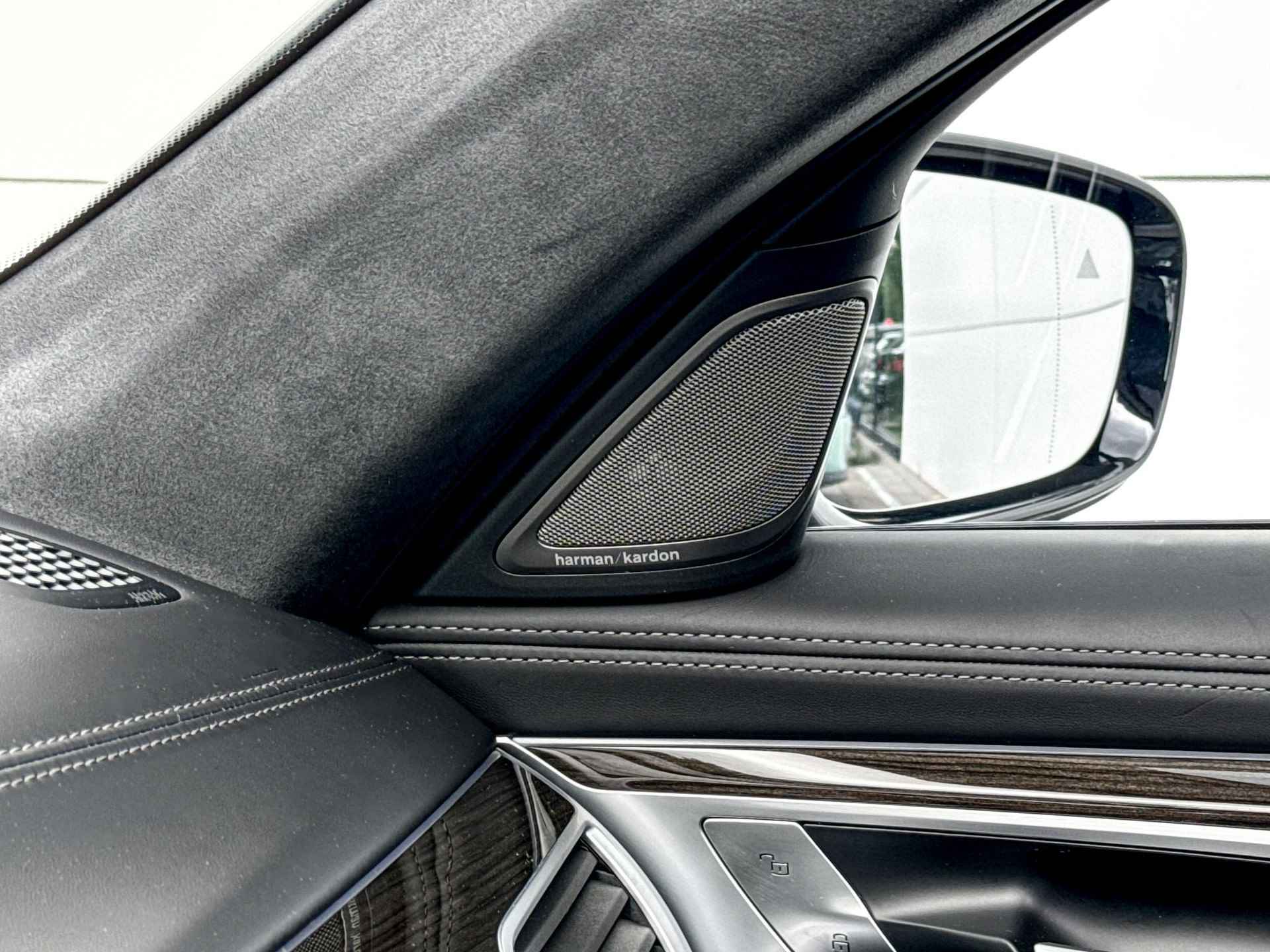 BMW 7 Serie 745e High Executive | M Sport | Glazen Panoramadak | Stoelventilatie | Harman Kardon | - 17/27