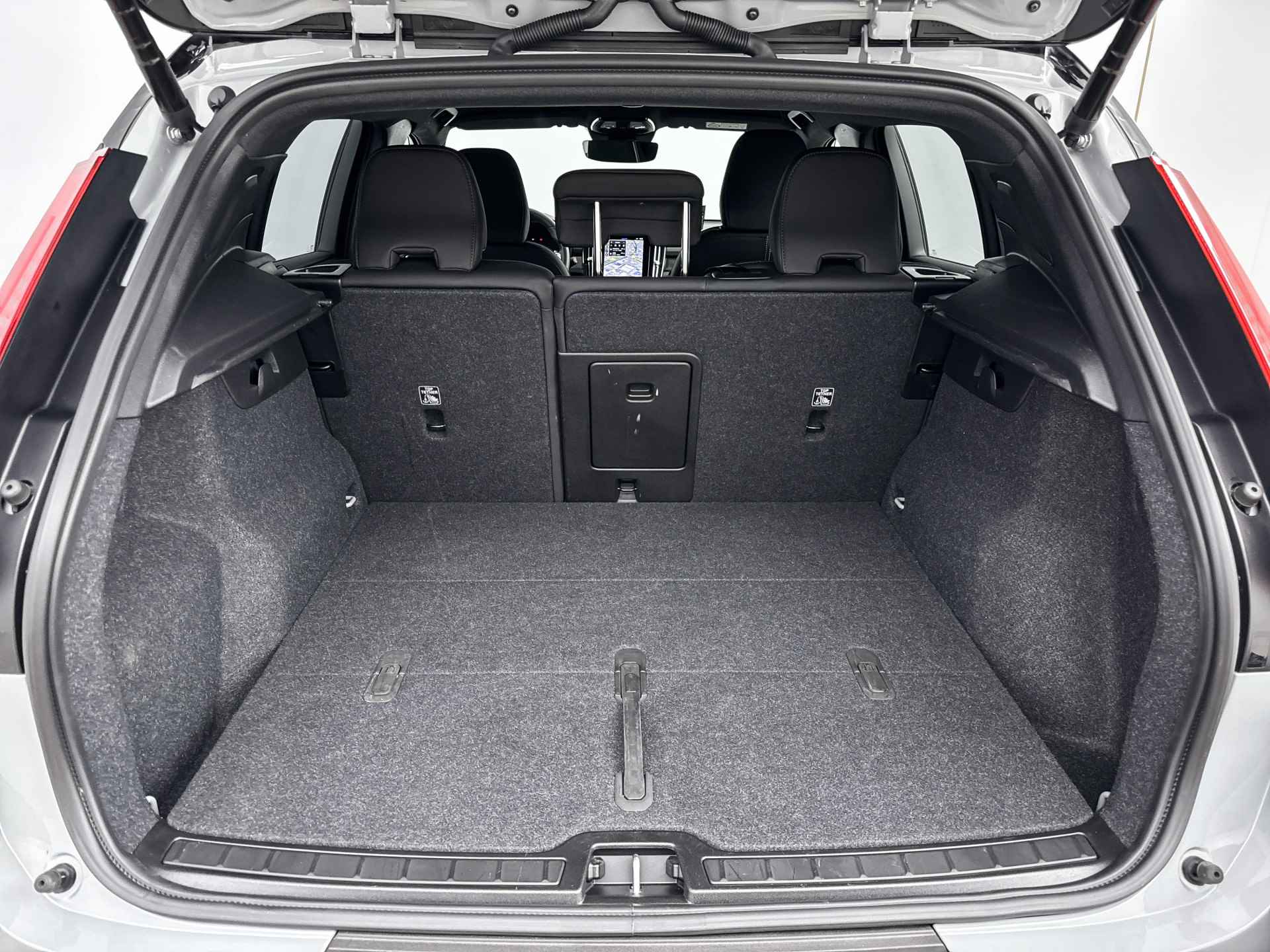 Volvo XC40 Single Motor Extended Range Plus 82 kWh | Nubuck stoelen | Extra getint glas | Stoel/stuurverwarming | Warmtepomp | Adaptieve cr - 27/34