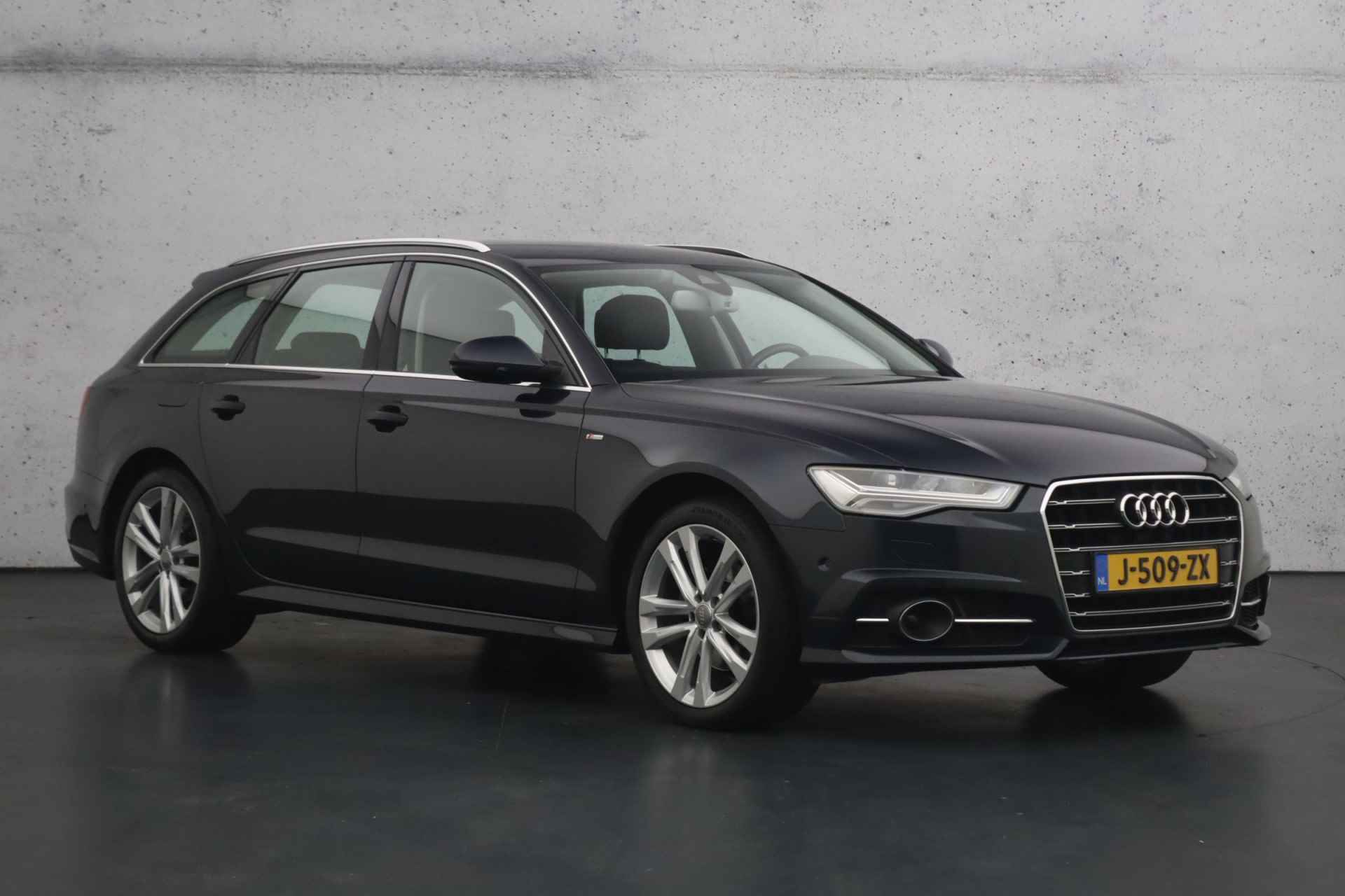 Audi A6 Avant 1.8 TFSI ultra Premium Edition | Bi-xenon koplampen | Cruise control | Stoelverwarming | Parkeersensoren - 26/29