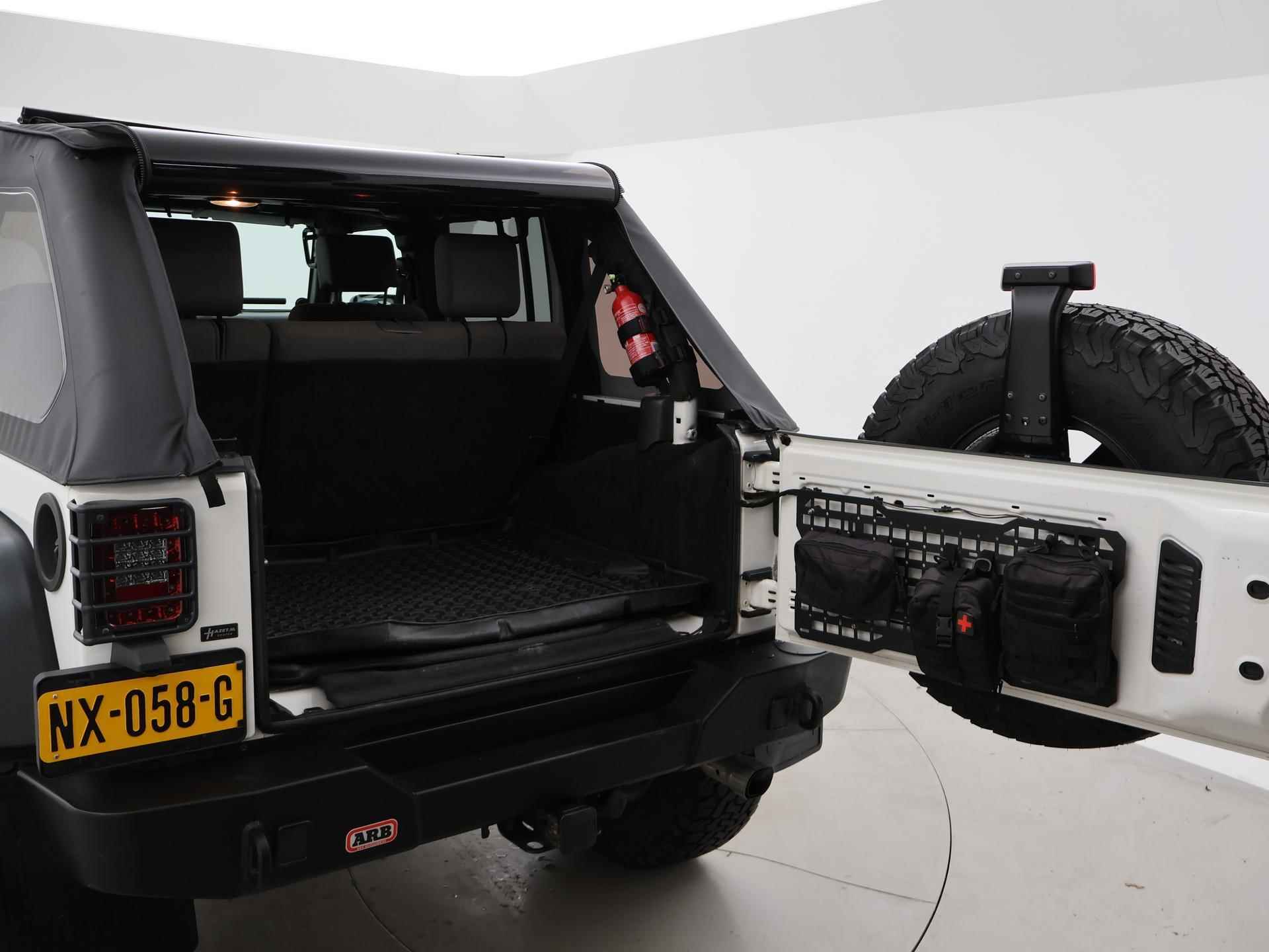 Jeep Wrangler JK 3.8 AUT. OFFROAD EXPERIENCE ARB EDITION + AIRLOCKERS / FRONTLIER / LED - 30/94