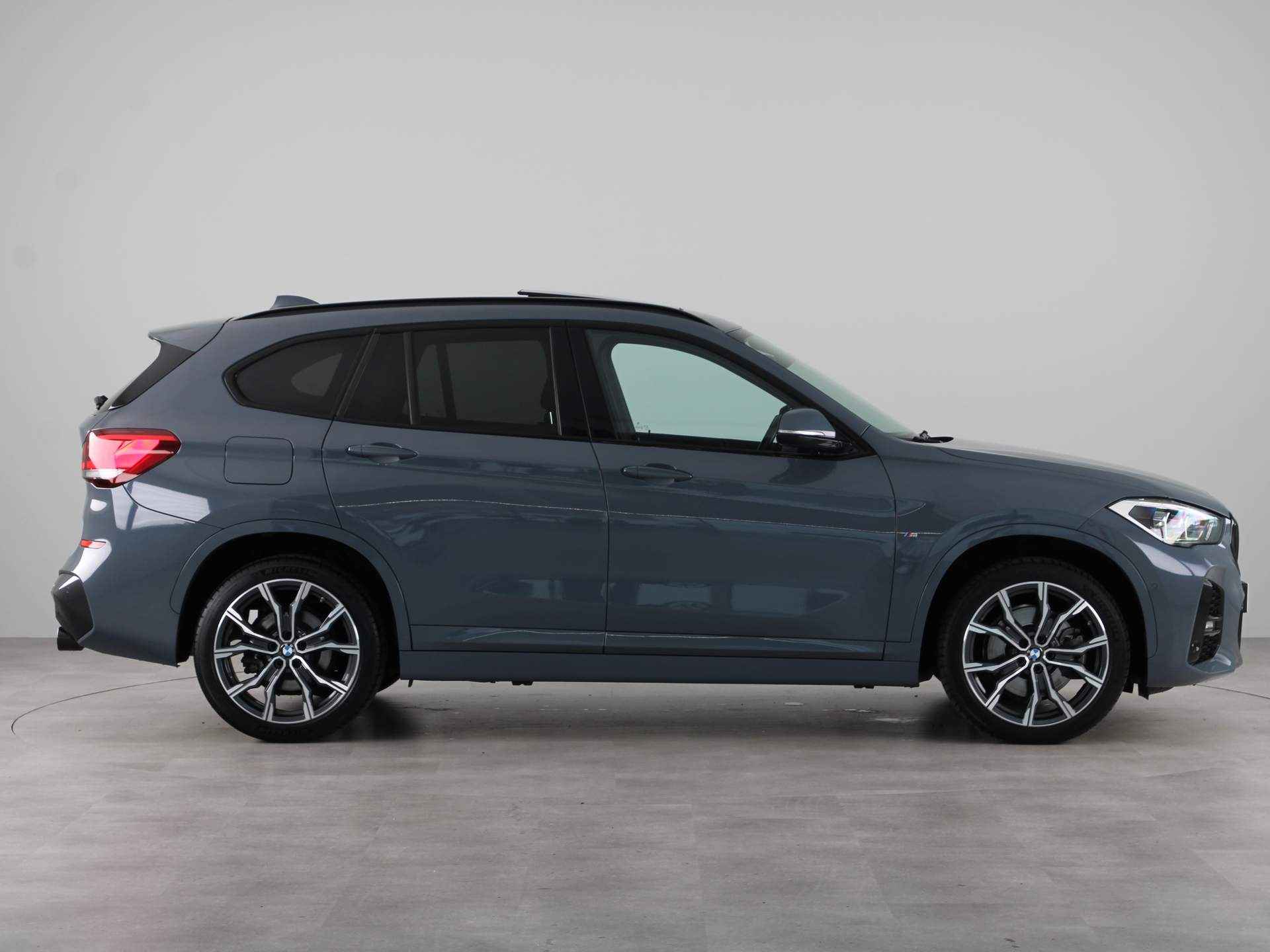 BMW X1 sDrive20i High Executive Edition - 9/25