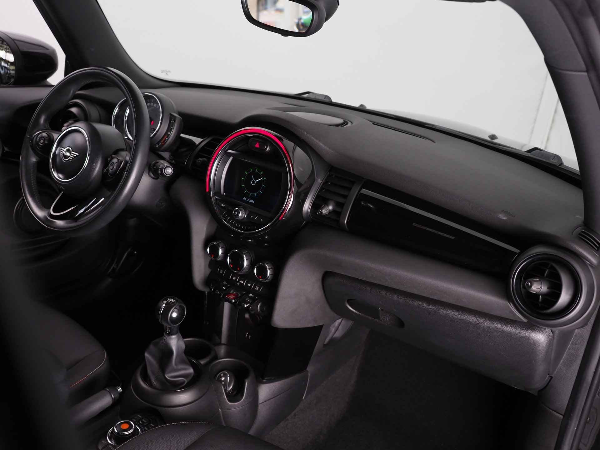 MINI Mini 1.5 One Pepper Climatronic | Navigatie |L.Met. Velgen | Pepper uitv. - 19/42