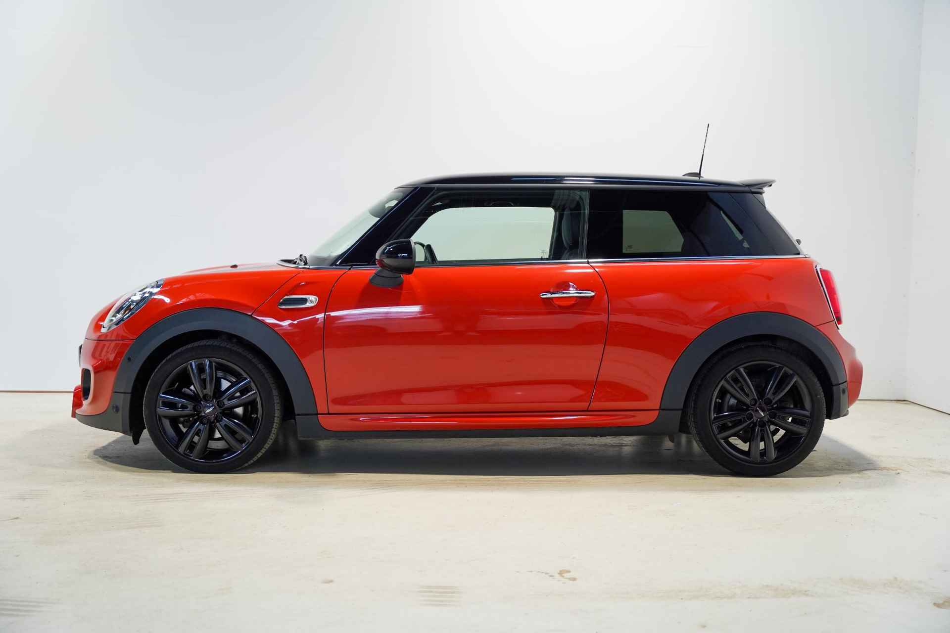 MINI 3-deurs Cooper Business Plus John Cooper Works Aut. - 3/20