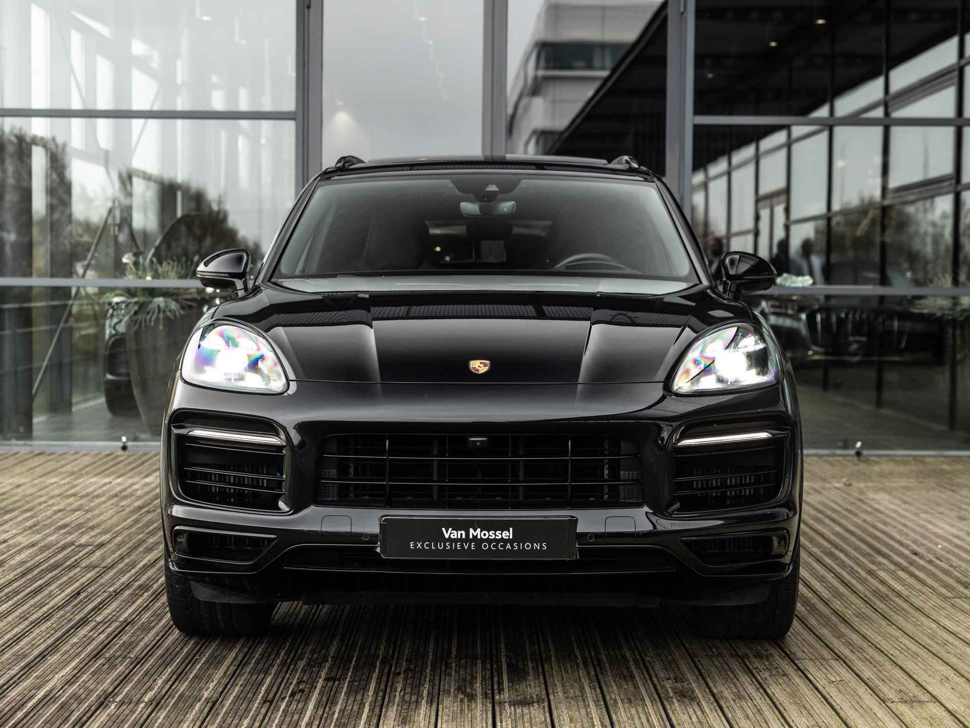 Porsche Cayenne 3.0 E-Hybrid | SPORTDESIGN | SPORTCHRONO | SPORTUITLAATSYSTEEM | BOSE AUDIO | ACHTERASBESTURING | PASM LUCHTVERING | 18-WEG STOELEN | SOFTCLOSE | STOELVENTILATIE | NL AUTO| 21 INCH | PANORAMA/SCHUIF-KANTELDAK | - 4/57