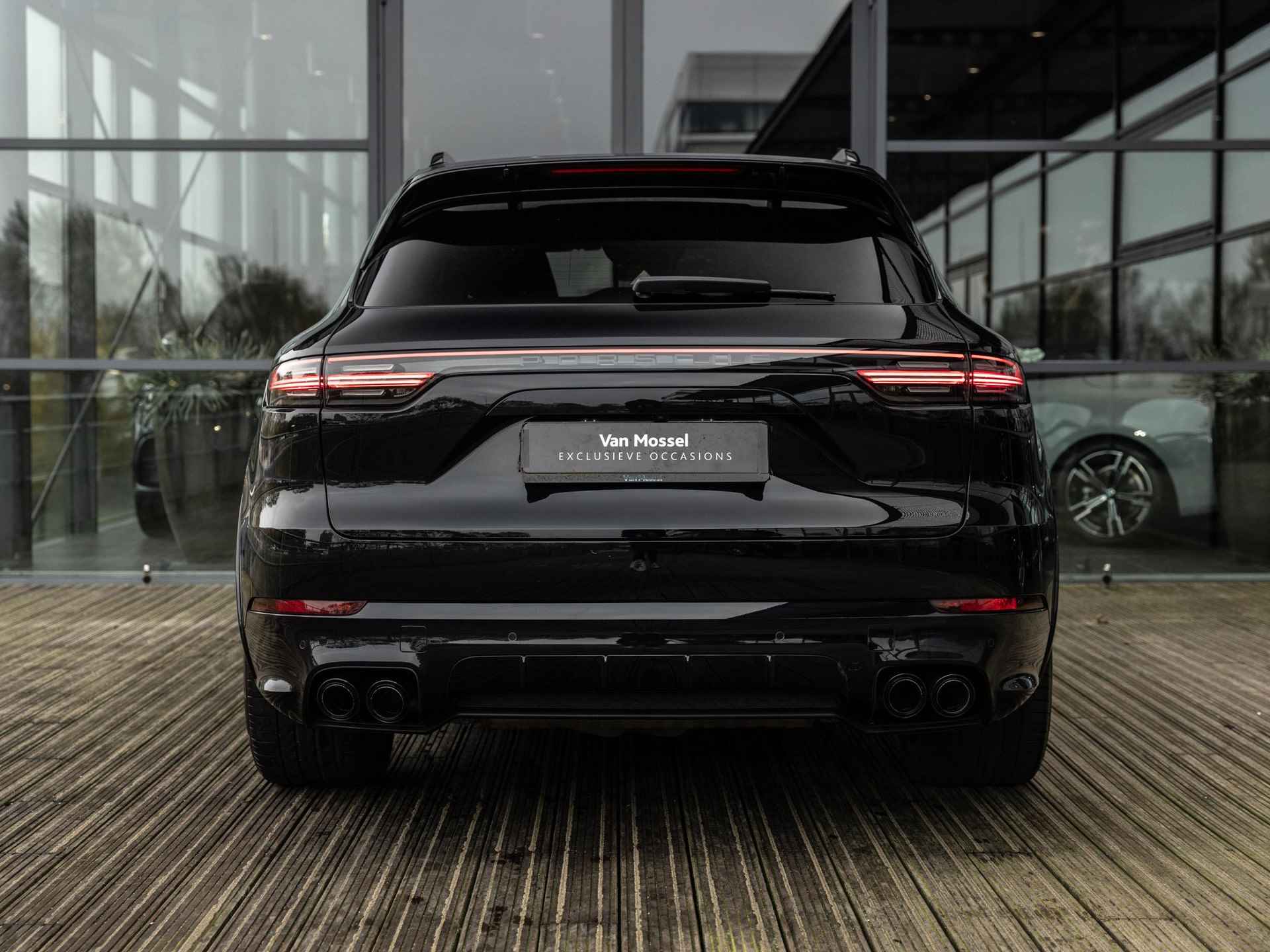 Porsche Cayenne 3.0 E-Hybrid | SPORTDESIGN | SPORTCHRONO | SPORTUITLAATSYSTEEM | BOSE AUDIO | ACHTERASBESTURING | PASM LUCHTVERING | 18-WEG STOELEN | SOFTCLOSE | STOELVENTILATIE | NL AUTO| 21 INCH | PANORAMA/SCHUIF-KANTELDAK | - 7/57