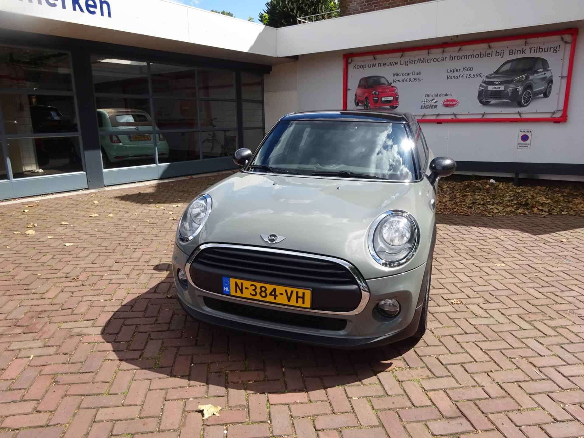 Mini 1.2 One 5drs Business Airco / 16"LMV /Moonwalk grey metallic / Audio Blue Tooth Tel.Voorber. / PDC - 8/22