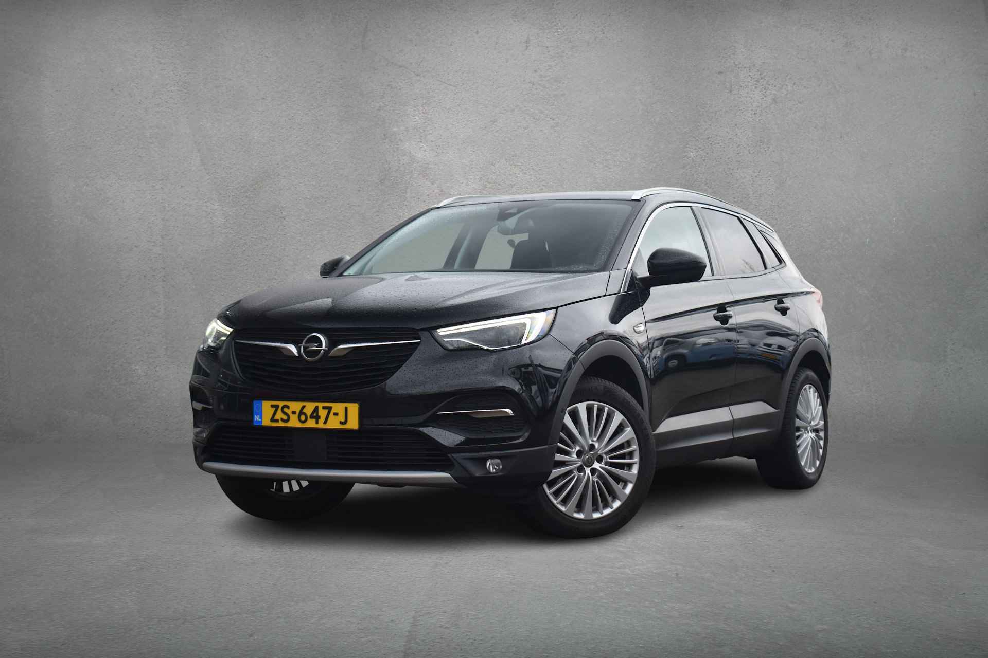 Opel Grandland X 1.2 Turbo Business Executive | Trekhaak | CarPlay | Camera | Stuur- en Stoelverw. - 3/11