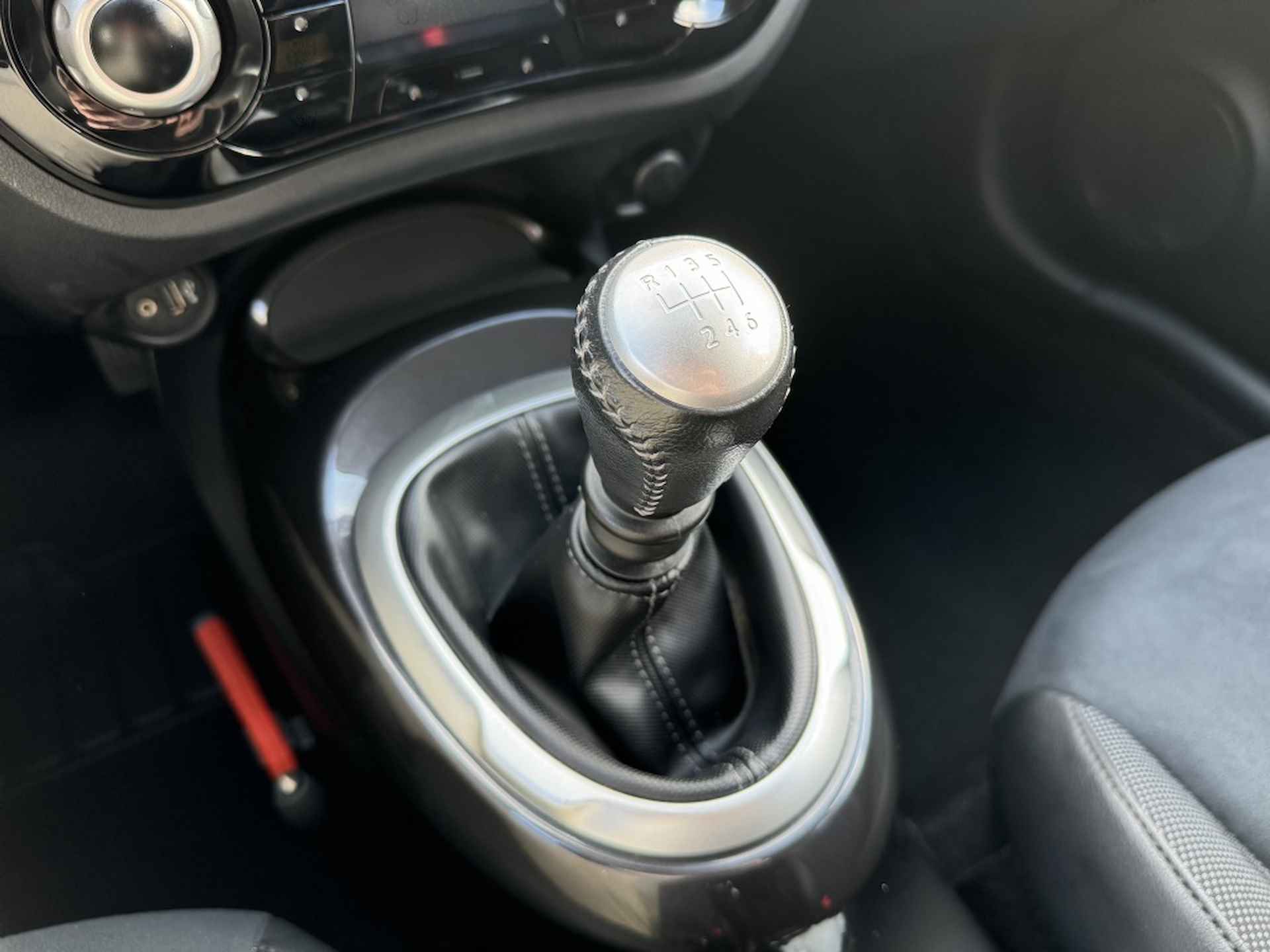 Nissan Juke 1.2 DIG-T S/S N-Connecta Bose | Navigatie | Trekhaak afneembaar - 10/27