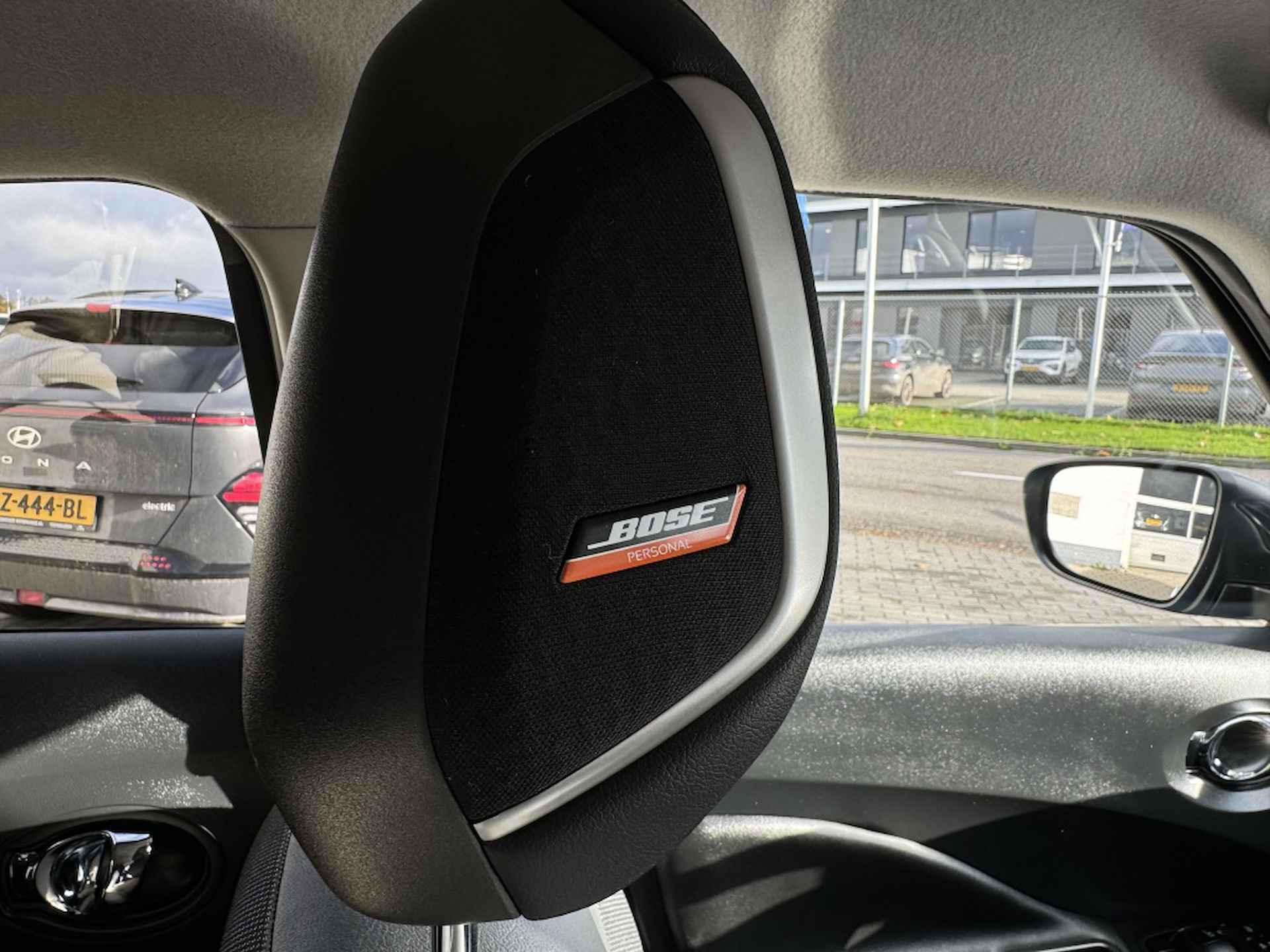 Nissan Juke 1.2 DIG-T S/S N-Connecta Bose | Navigatie | Trekhaak afneembaar - 17/27