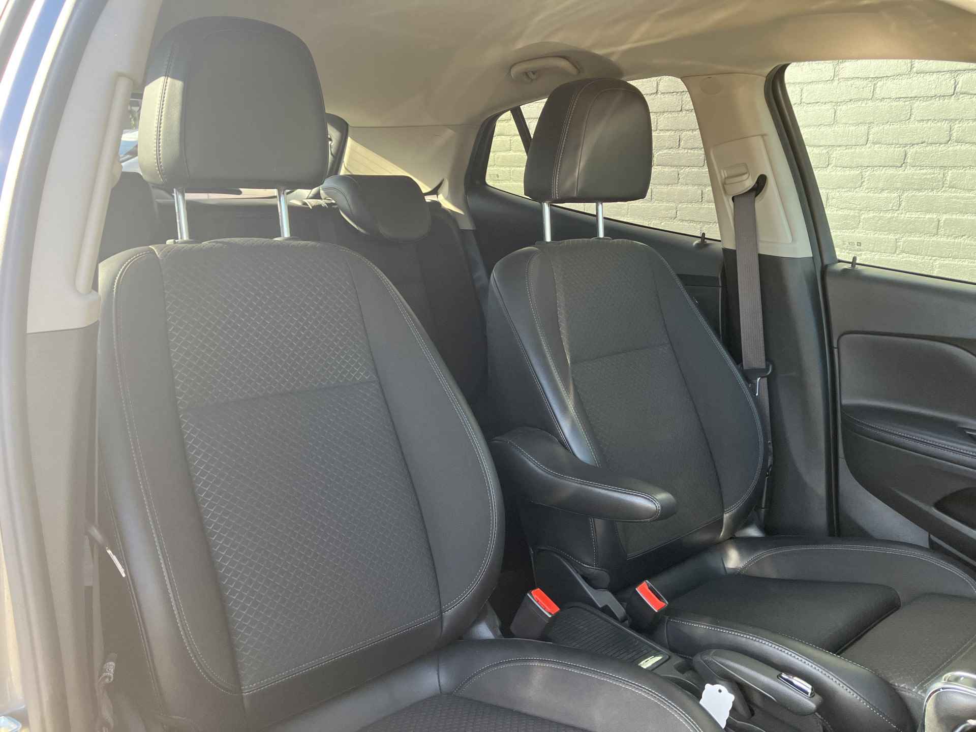 Opel Mokka X 1.4 Turbo Innovation 140 pk AUT. | navigatie | camera | cruise control | apple carplay | sportstoelen | keyless go - 19/36