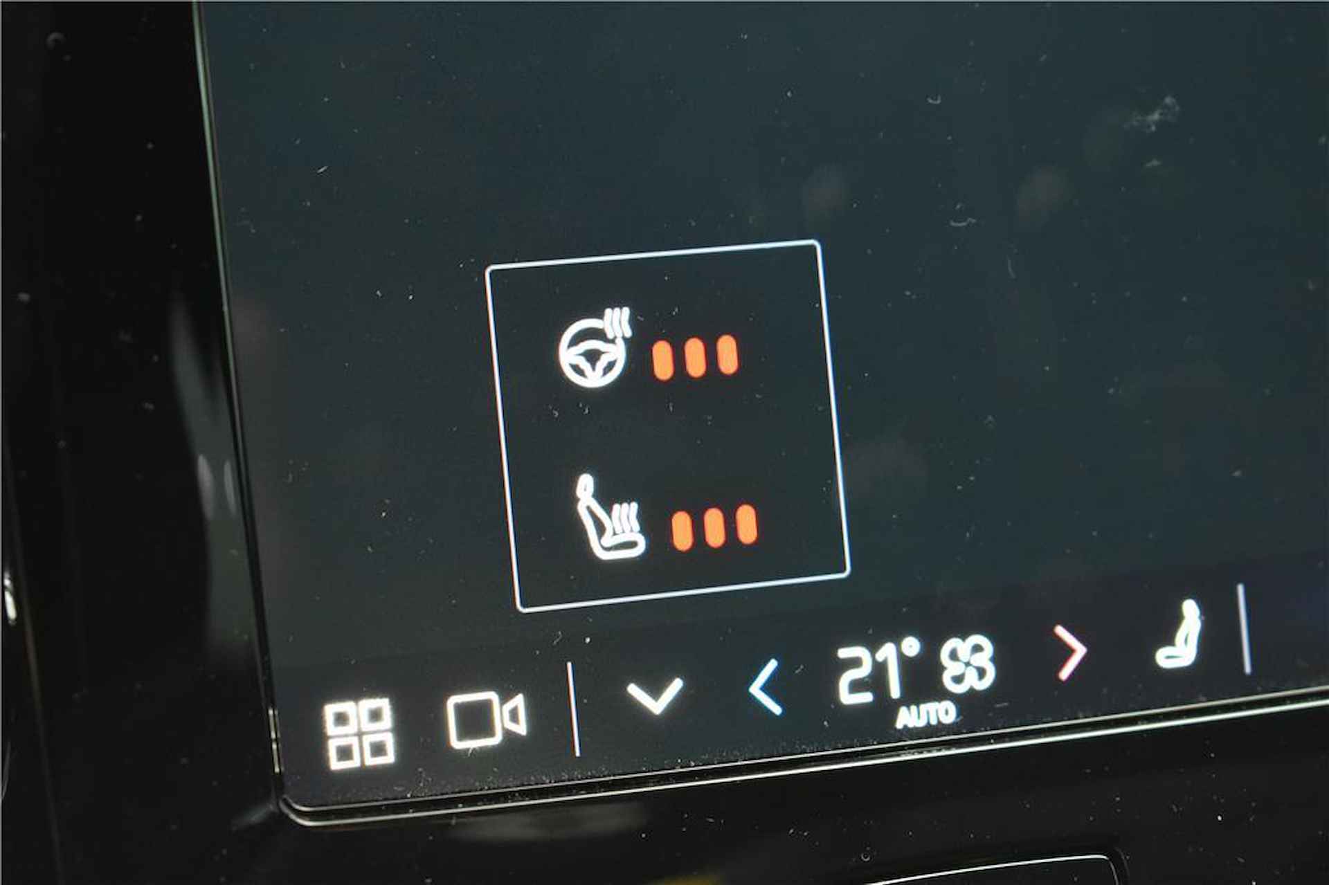 Volvo C40 Recharge Plus 69 kWh | Stoelverwarming | Achteruitrijcamera | Getinte ramen | Google navigatie | Adaptieve cruise control | - 9/26