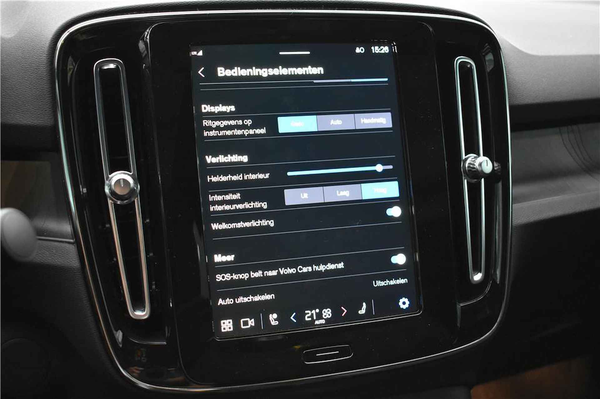 Volvo C40 Recharge Plus 69 kWh | Stoelverwarming | Achteruitrijcamera | Getinte ramen | Google navigatie | Adaptieve cruise control | - 15/26
